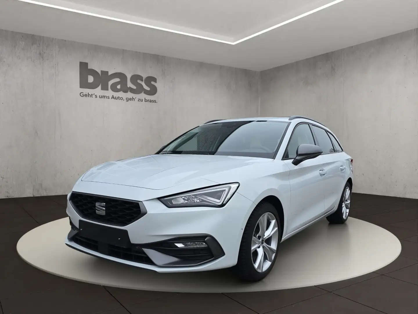 SEAT Leon Sportstourer 1.5 eTSI FR Allwetterreifen Pa Weiß - 1