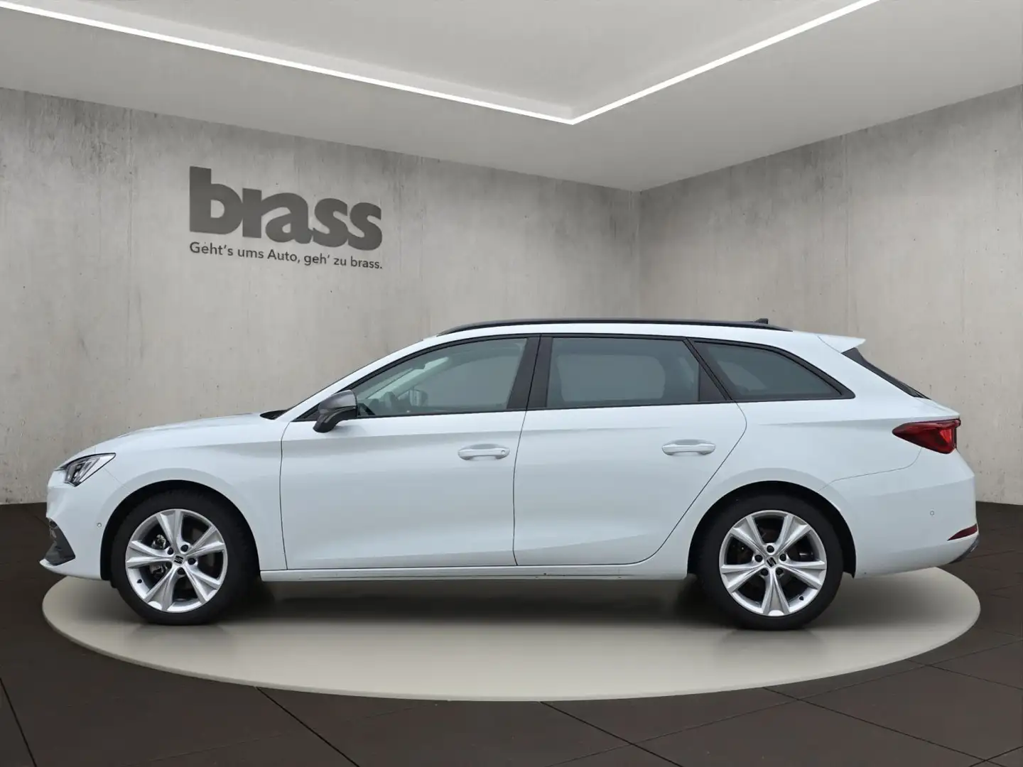 SEAT Leon Sportstourer 1.5 eTSI FR Allwetterreifen Pa Weiß - 2