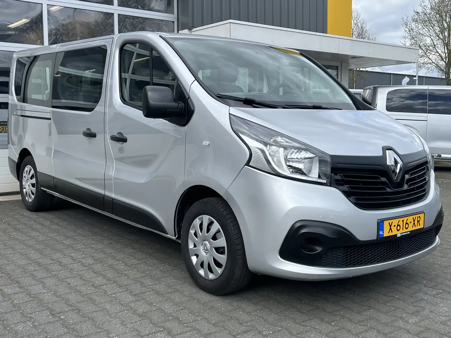 Renault Trafic Passenger 1.6 dCi Grand Authentique Energy BTW / B Grijs - 1