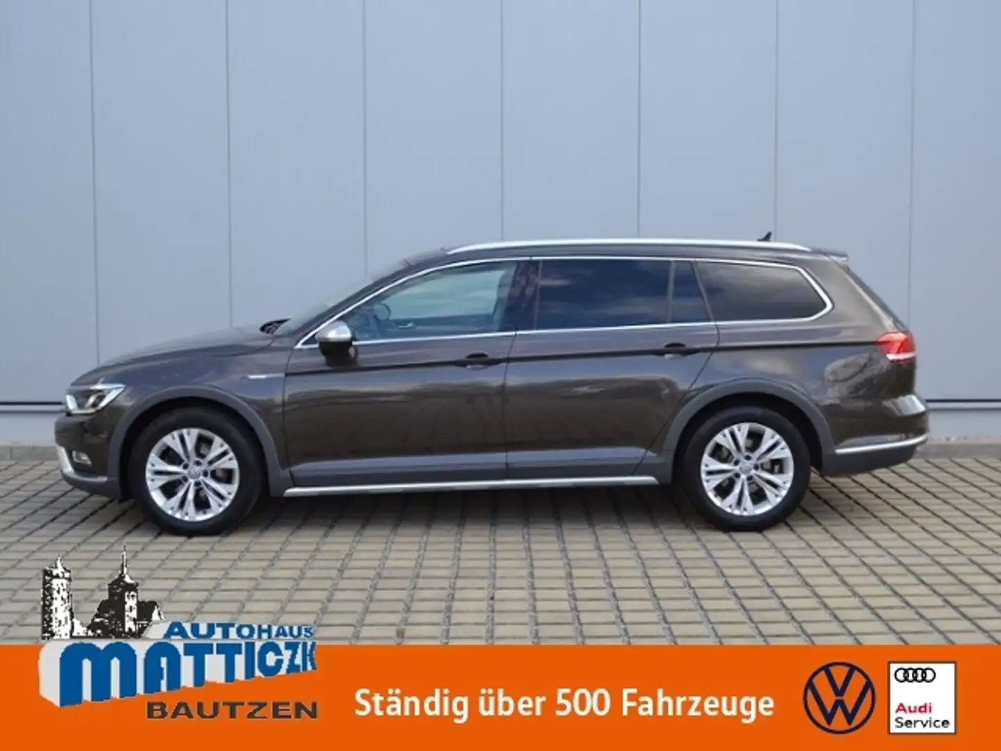 Volkswagen Passat Alltrack 2.0 TSI 220 PS 4M DSG PANORAMA/AHK/LED/DCC/NAVI+R Brun - 1
