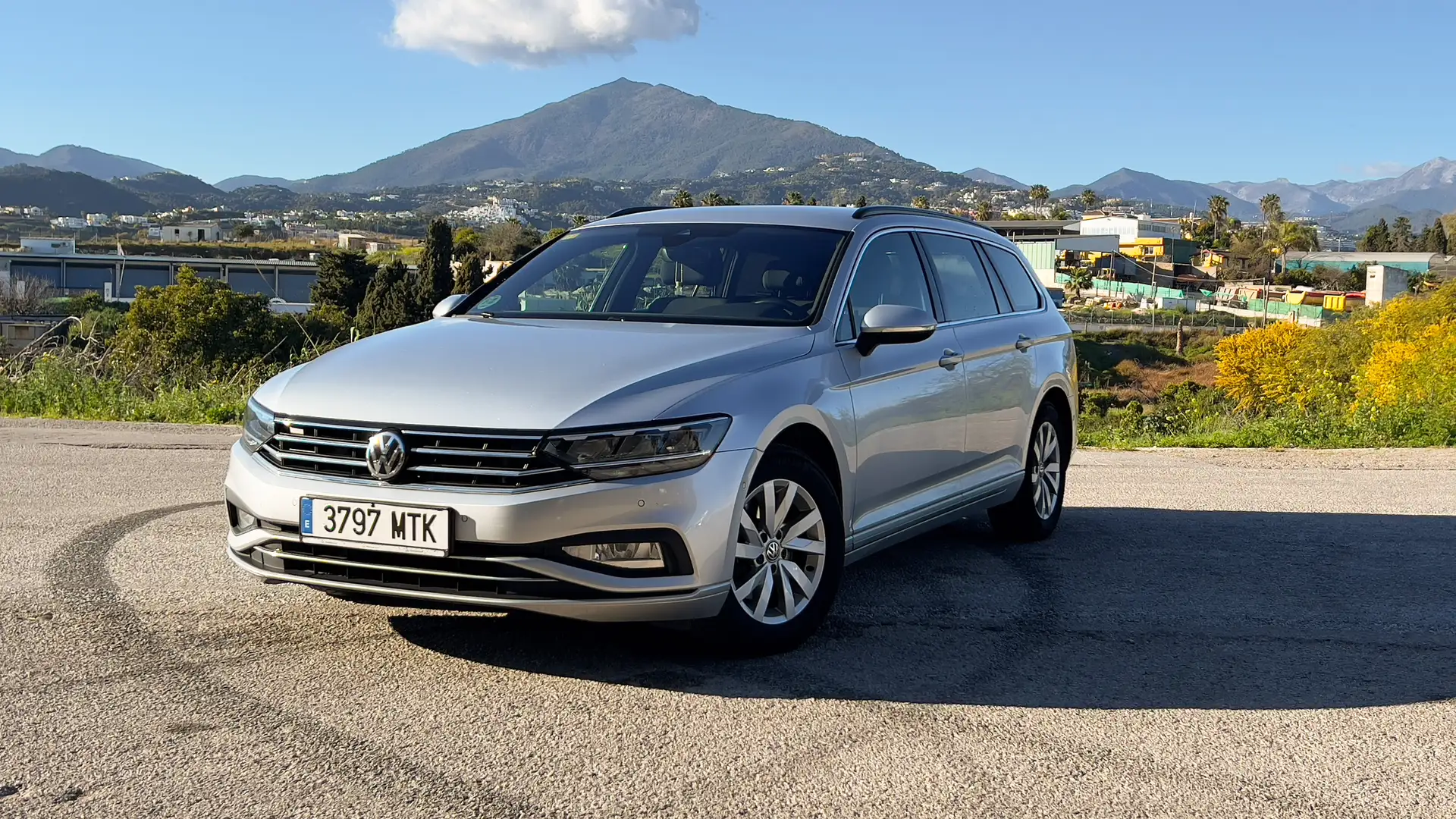 Volkswagen Passat Variant Passat Variant 2.0TDI EVO Executive DGS7 110kW Executive Plateado - 2