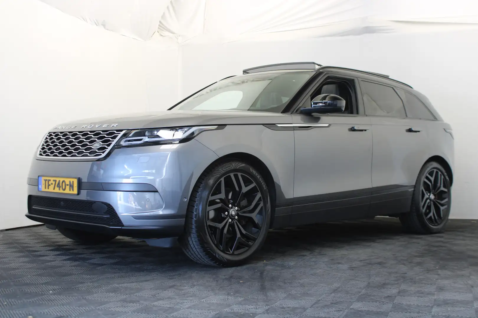 Land Rover Range Rover Velar 3.0 V6 AWD HSE |Pano|Stoel/stuur verwarming| Grau - 1