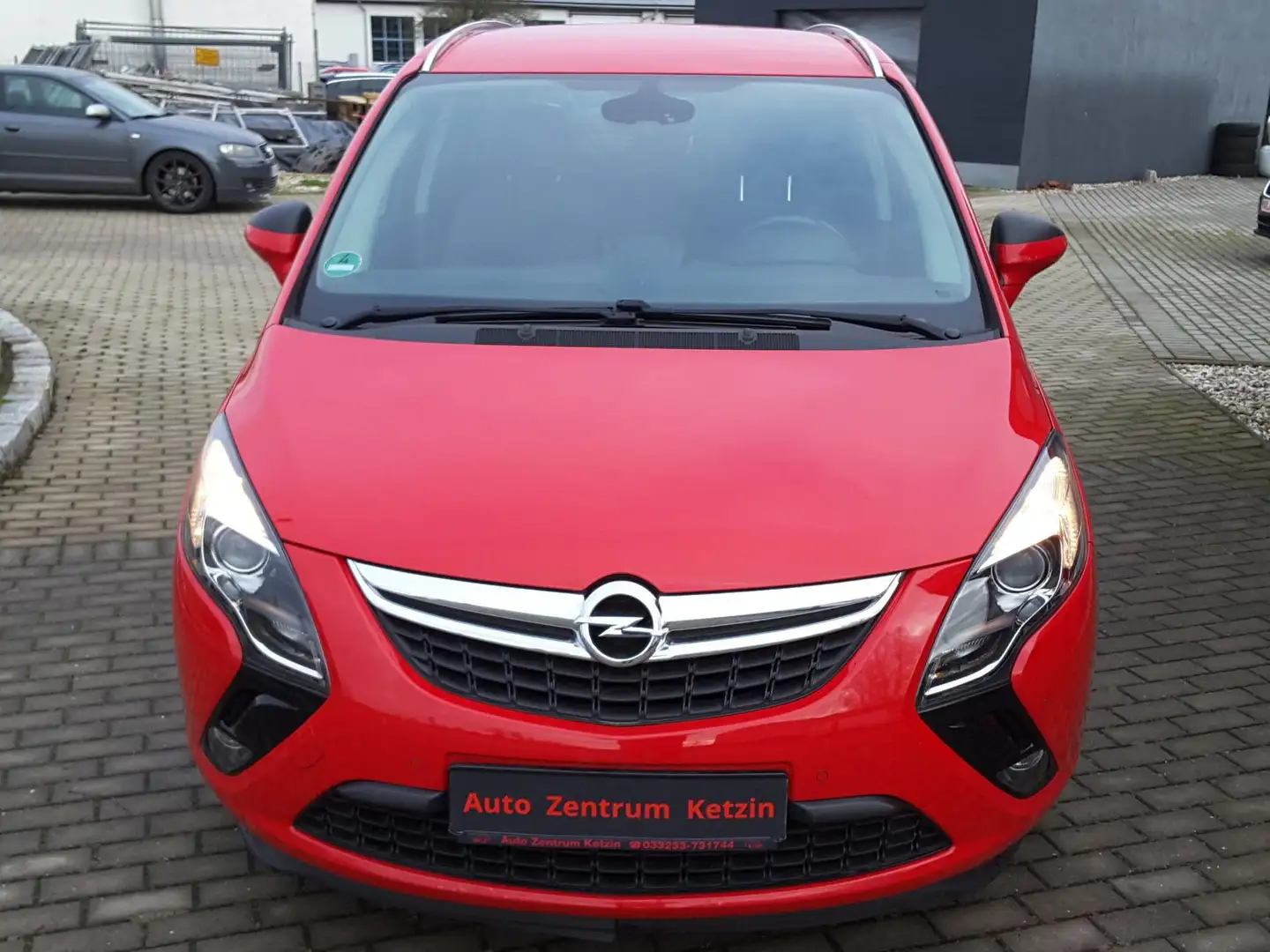 Opel Zafira Active Rot - 2