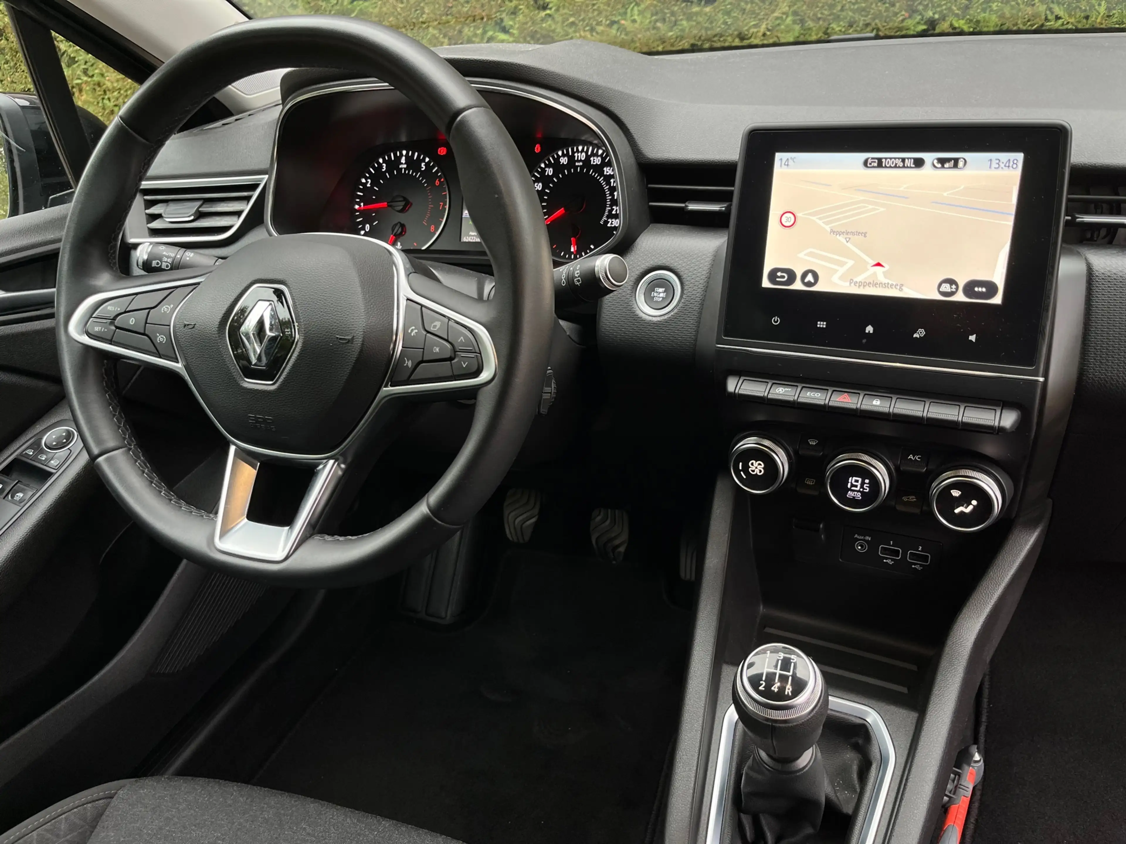 Renault Clio 1.0 TCe Zen, Carplay, Key-less, Cruise, PDC, Line- — photo 9