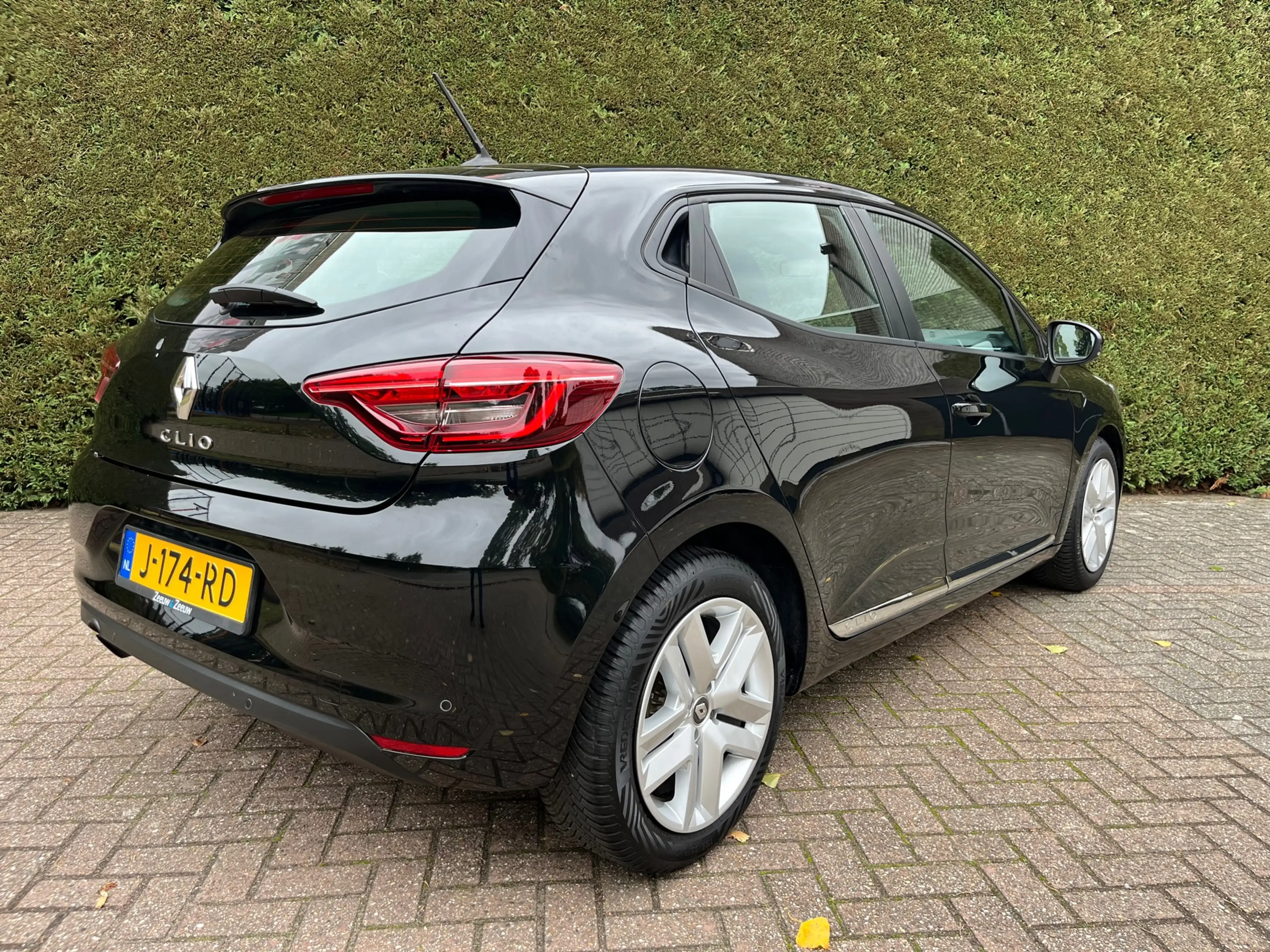 Renault Clio 1.0 TCe Zen, Carplay, Key-less, Cruise, PDC, Line- — photo 3