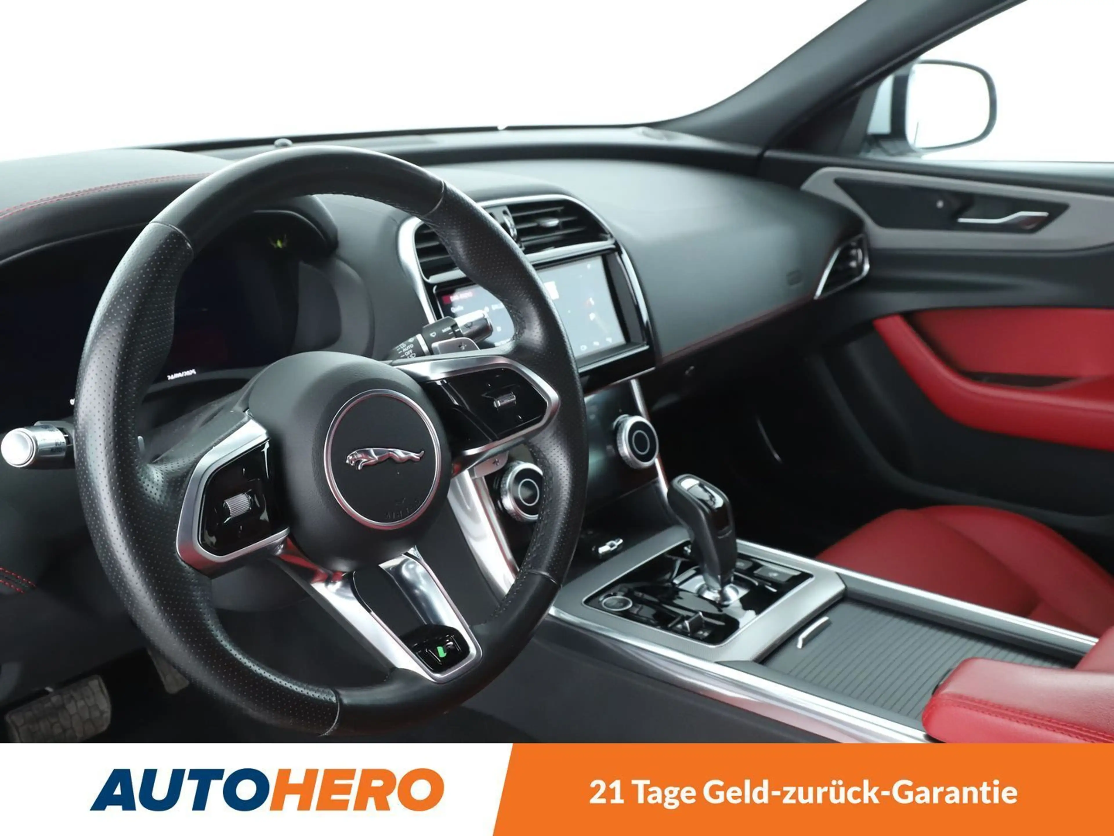 Jaguar XE 25t R-Dynamic SE Aut.*LED*CAM*PDC*SHZ*KLIMA* — photo 11