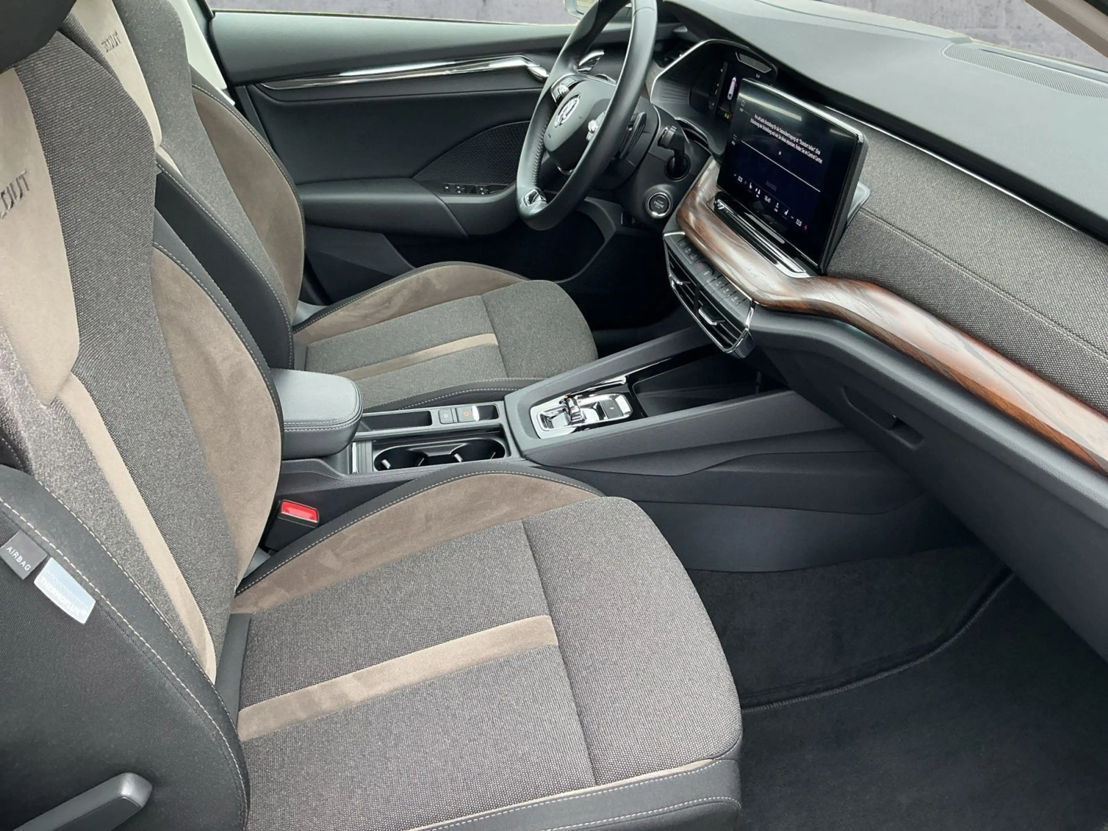 Skoda Octavia Combi 2.0 TDI DSG 4x4 SCOUT BEAM+NAV+ACC — photo 13