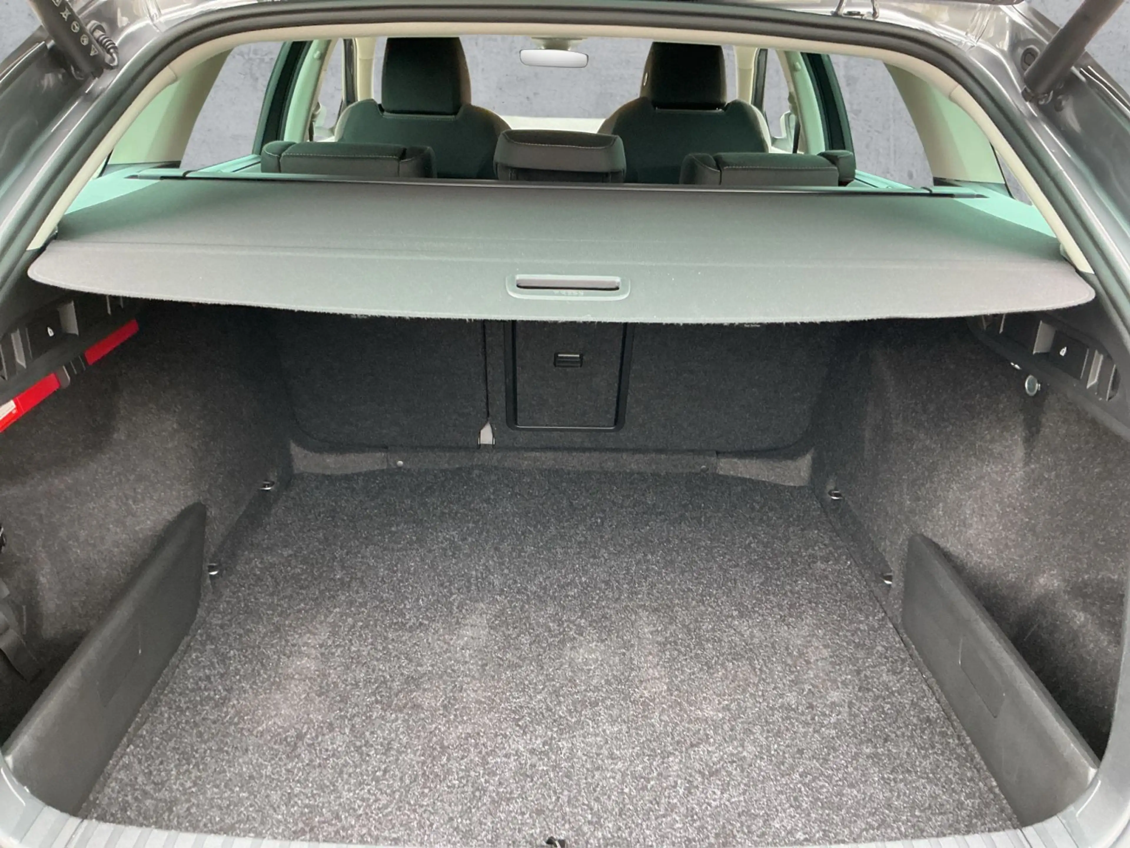 Skoda Octavia Combi 2.0 TDI DSG 4x4 SCOUT BEAM+NAV+ACC — photo 14