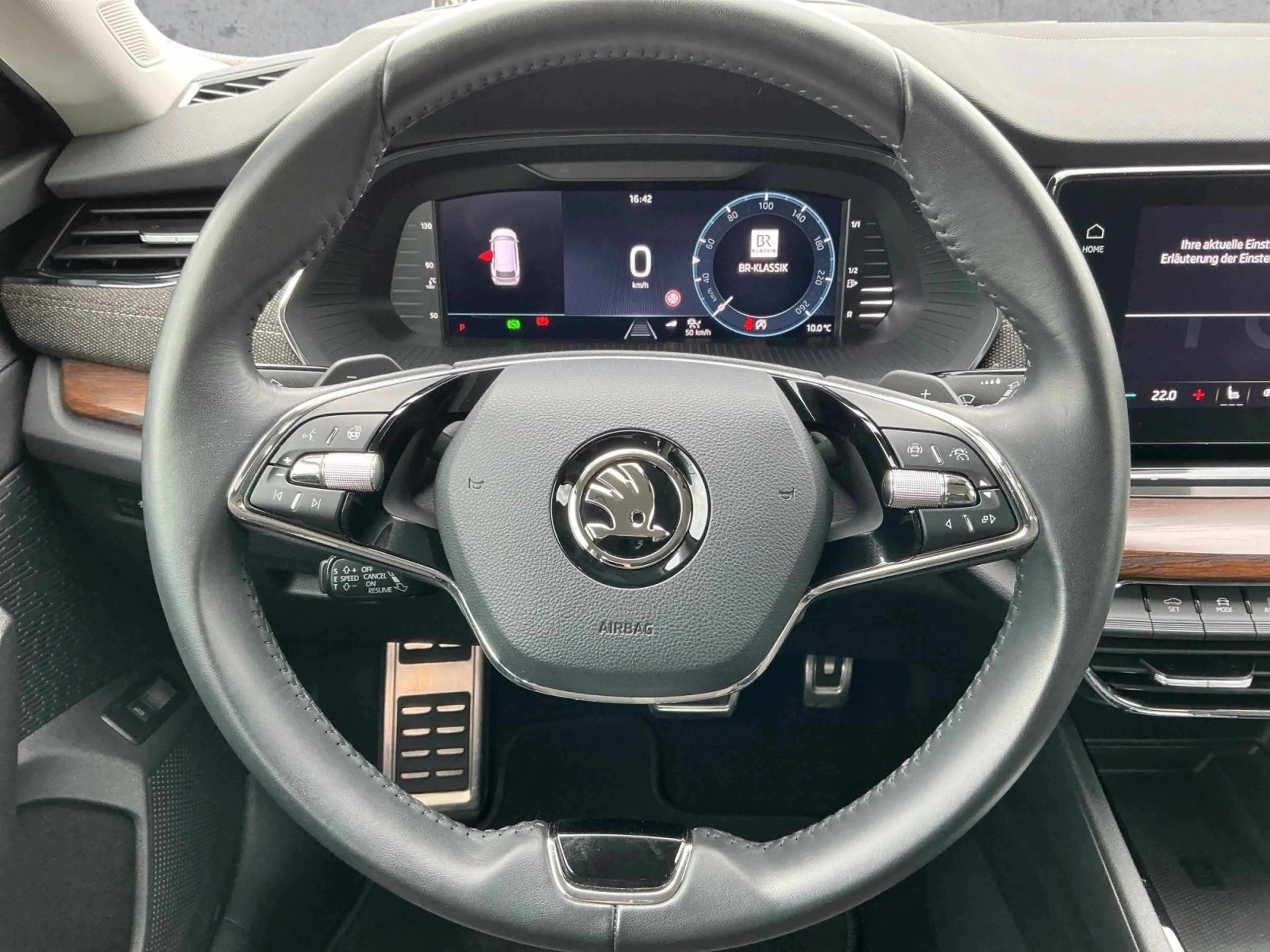 Skoda Octavia Combi 2.0 TDI DSG 4x4 SCOUT BEAM+NAV+ACC — photo 10