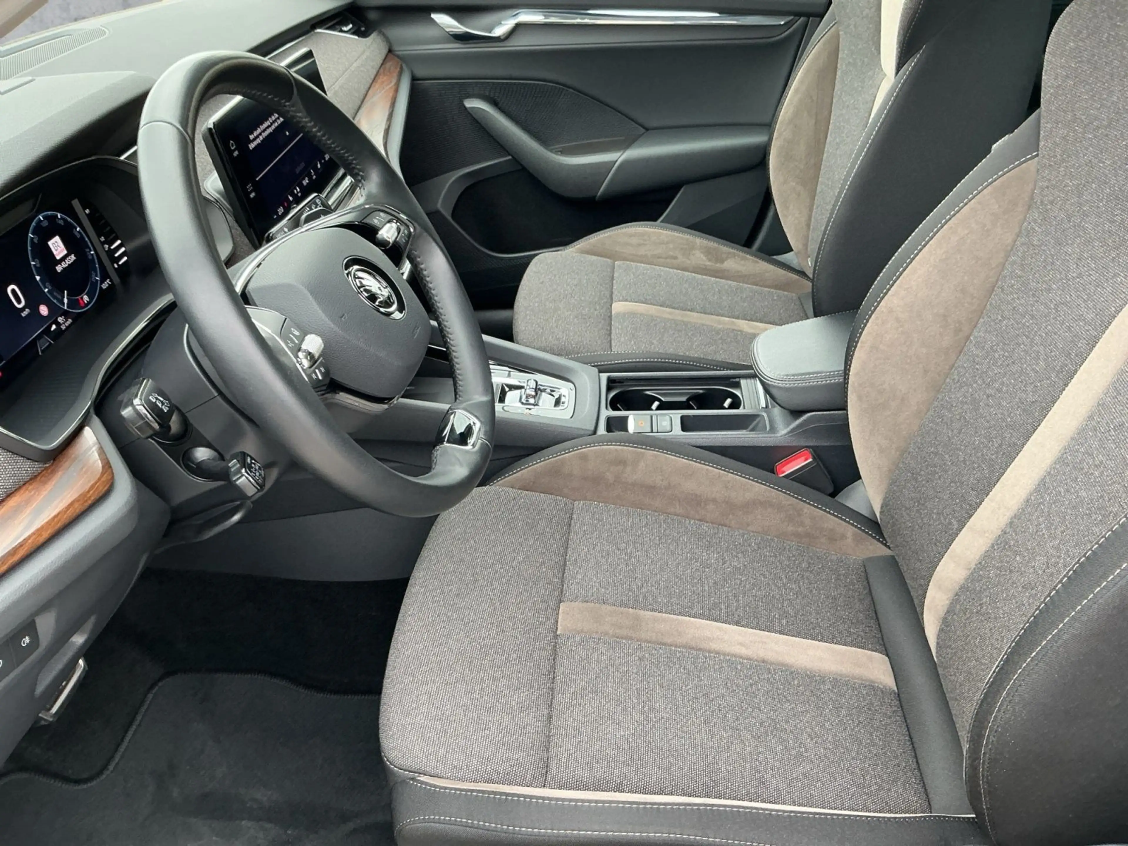 Skoda Octavia Combi 2.0 TDI DSG 4x4 SCOUT BEAM+NAV+ACC — photo 12
