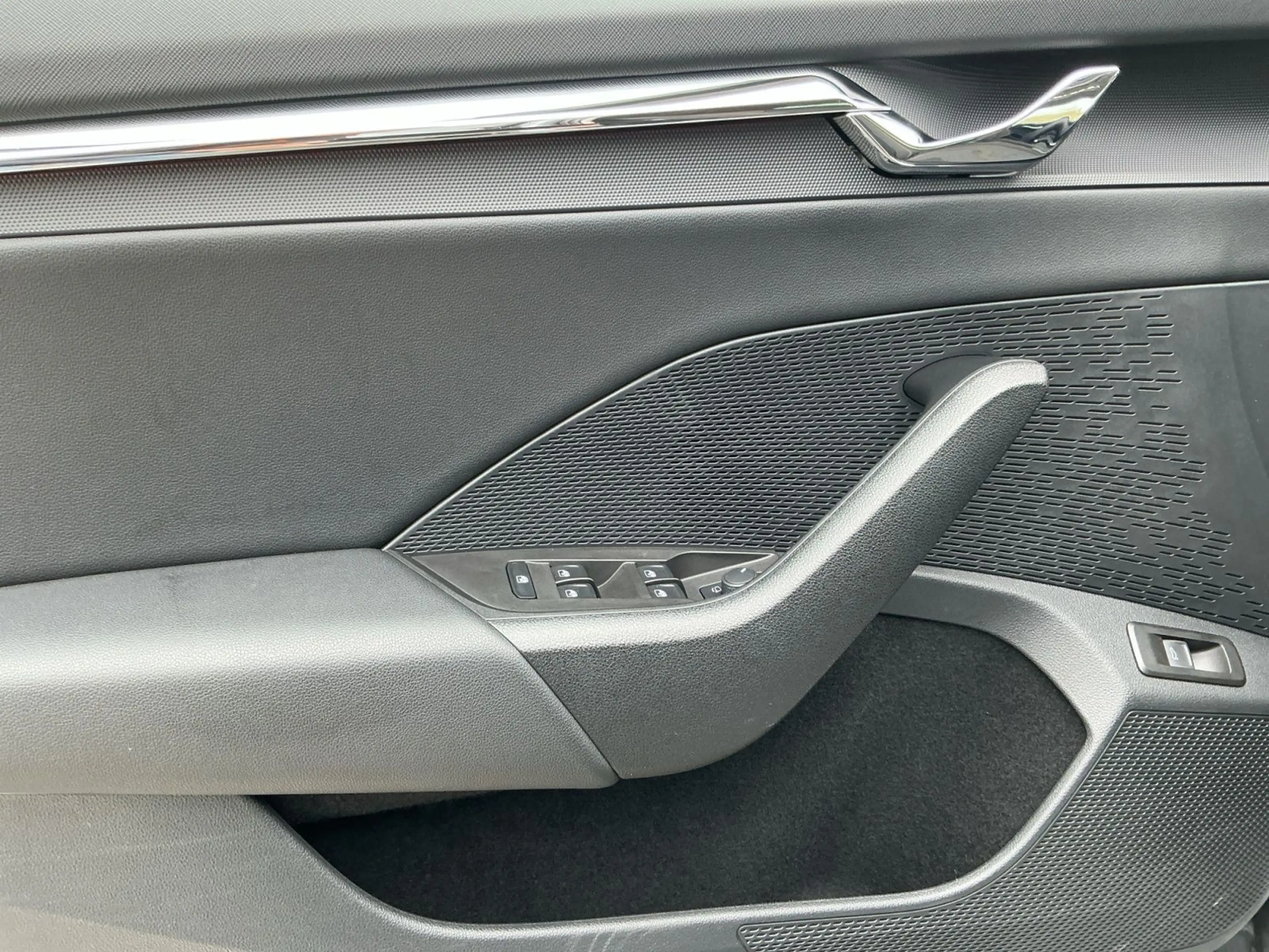 Skoda Octavia Combi 2.0 TDI DSG 4x4 SCOUT BEAM+NAV+ACC — photo 15