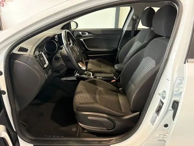 Kia Xceed view 8