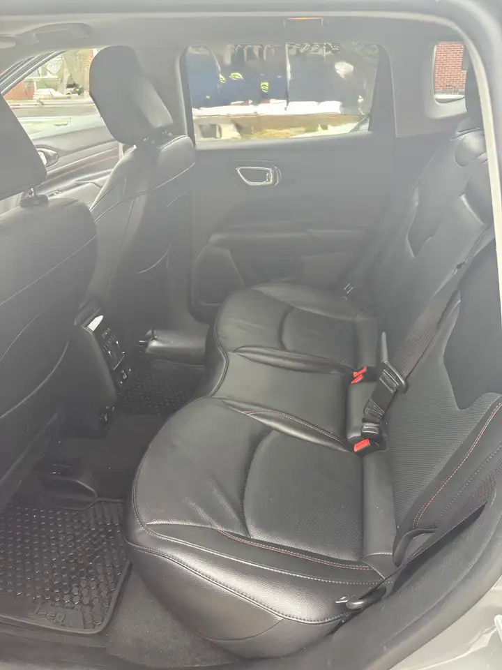 Jeep Compass снимка Jeep Compass