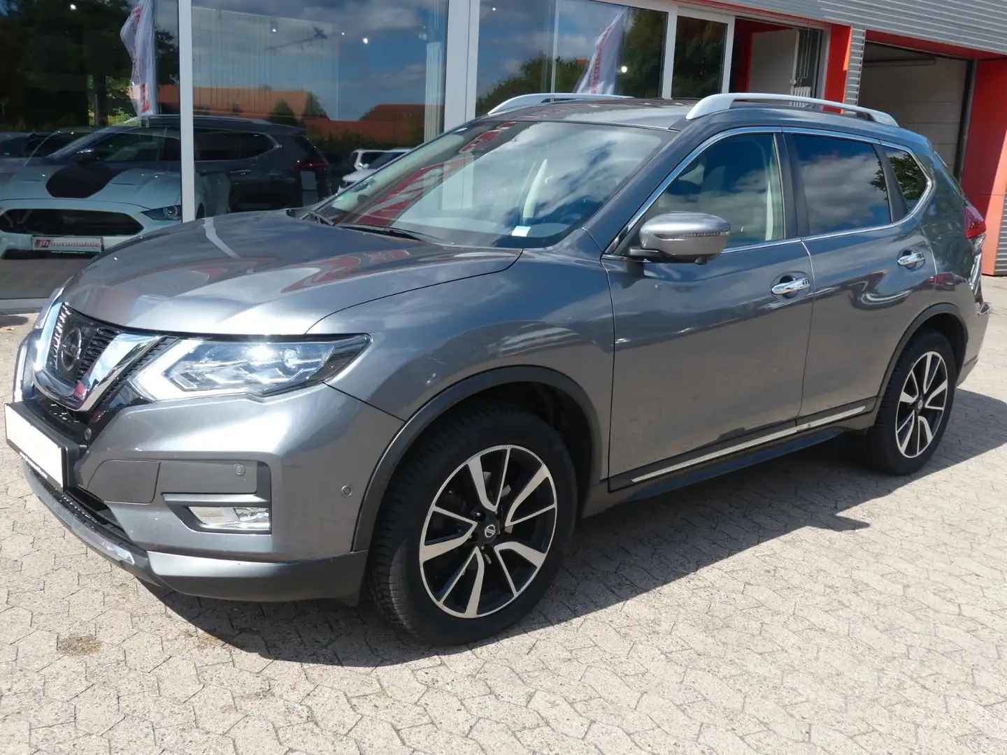 Nissan X-Trail Tekna 4x4*7-Sitzer*AHK*Kamera*SHZ Gris - 2