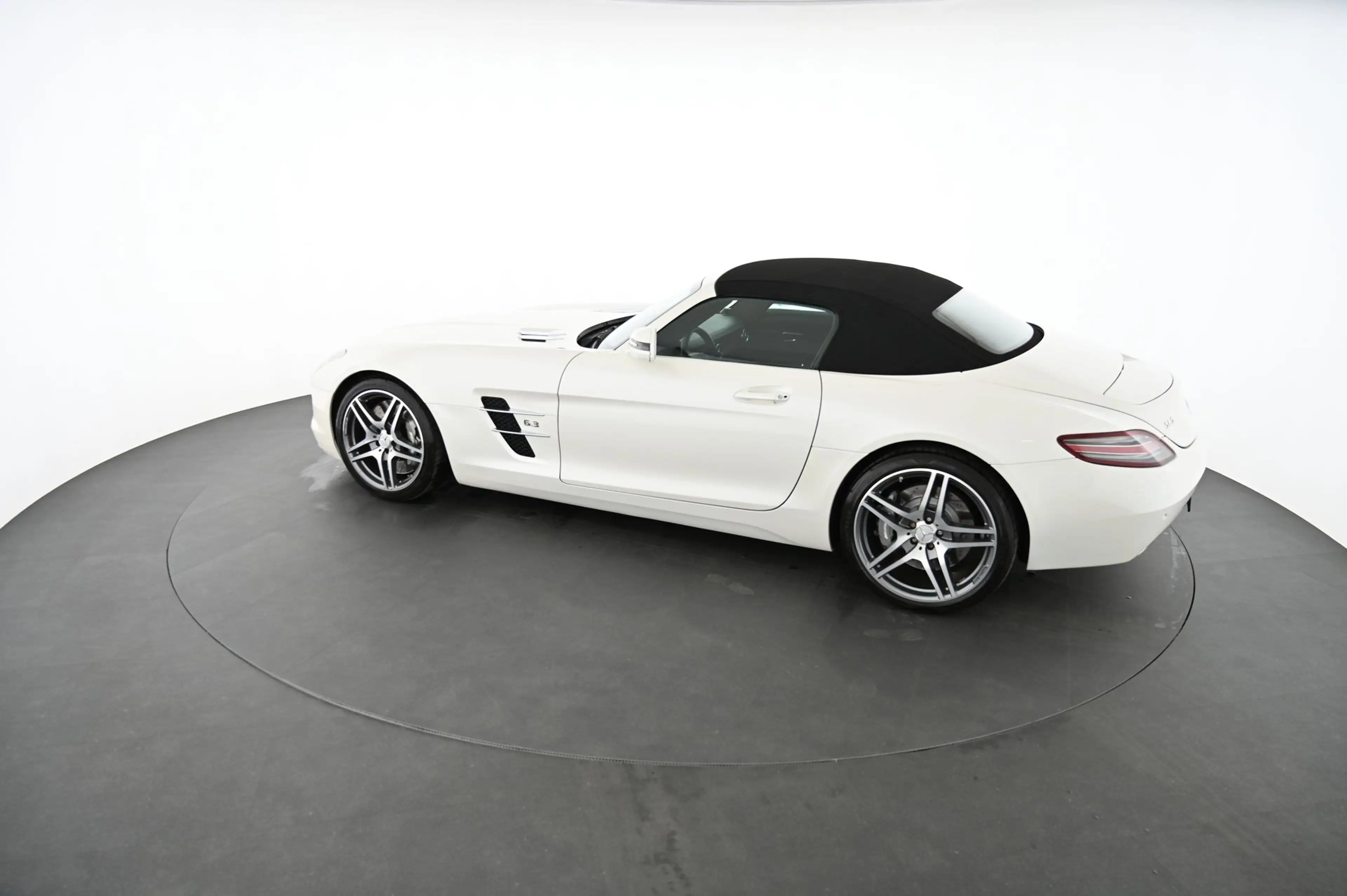 Mercedes-Benz SLS AMG Roadster Aut. Cabrio EXP € 189.980,- — photo 19