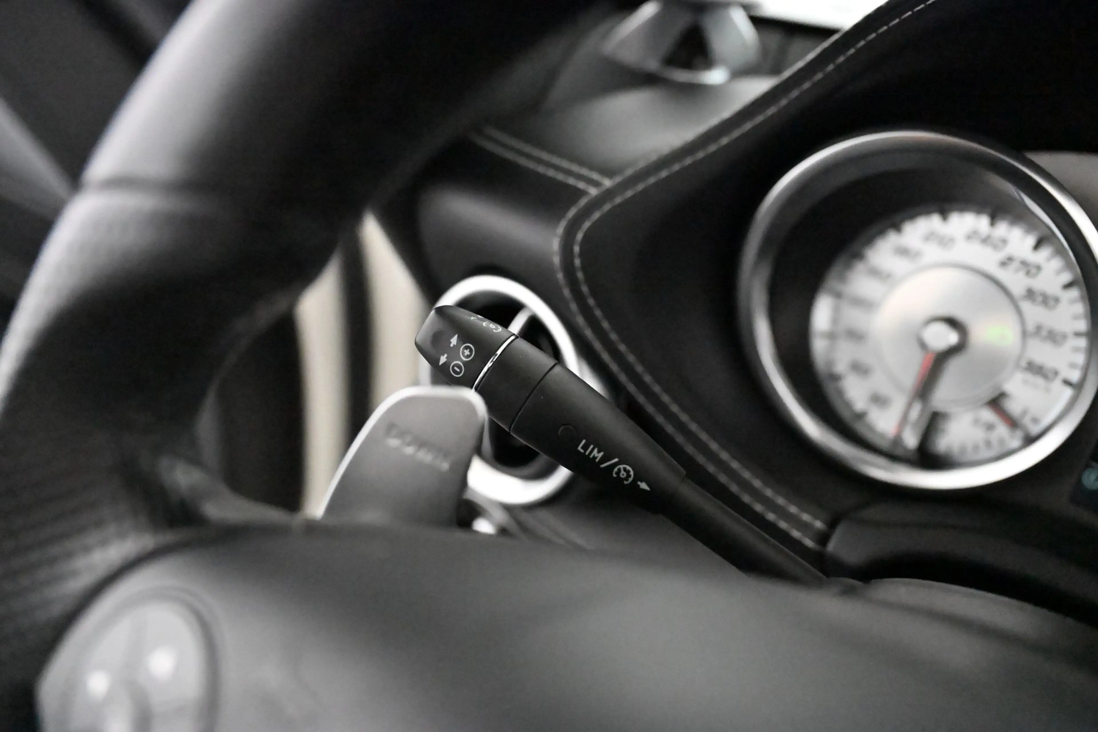 Mercedes-Benz SLS AMG Roadster Aut. Cabrio EXP € 189.980,- — photo 41