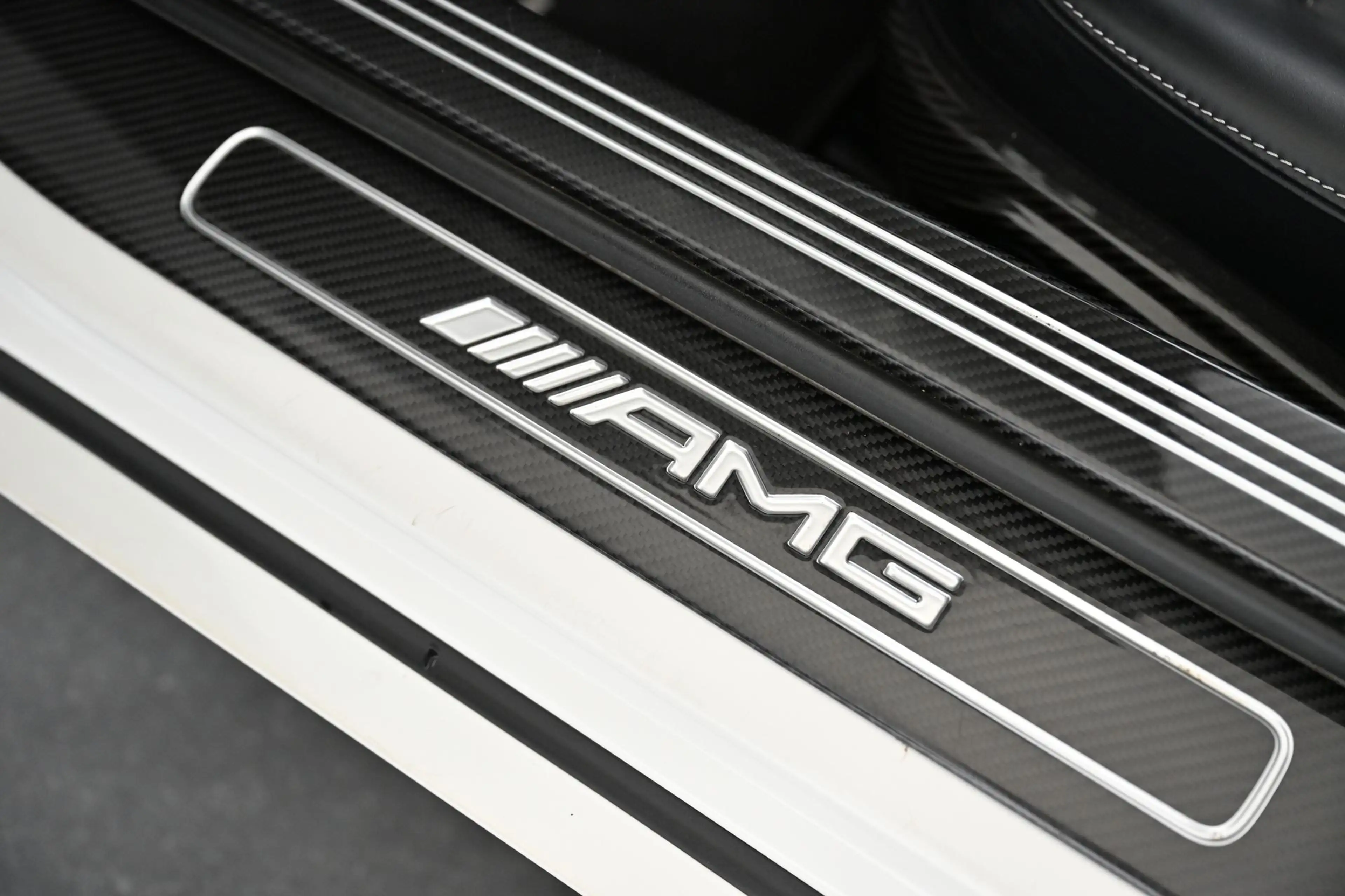 Mercedes-Benz SLS AMG Roadster Aut. Cabrio EXP € 189.980,- — photo 45
