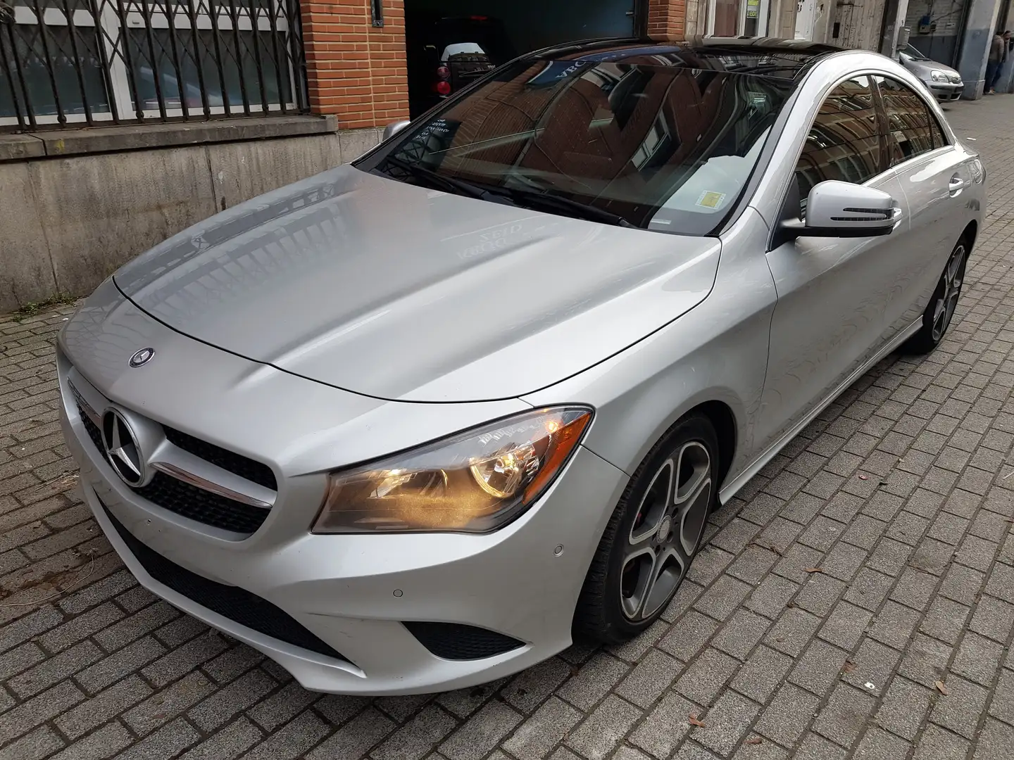Mercedes-Benz CLA 250 4-Matic Sport . Export Out Of Europe Zilver - 2