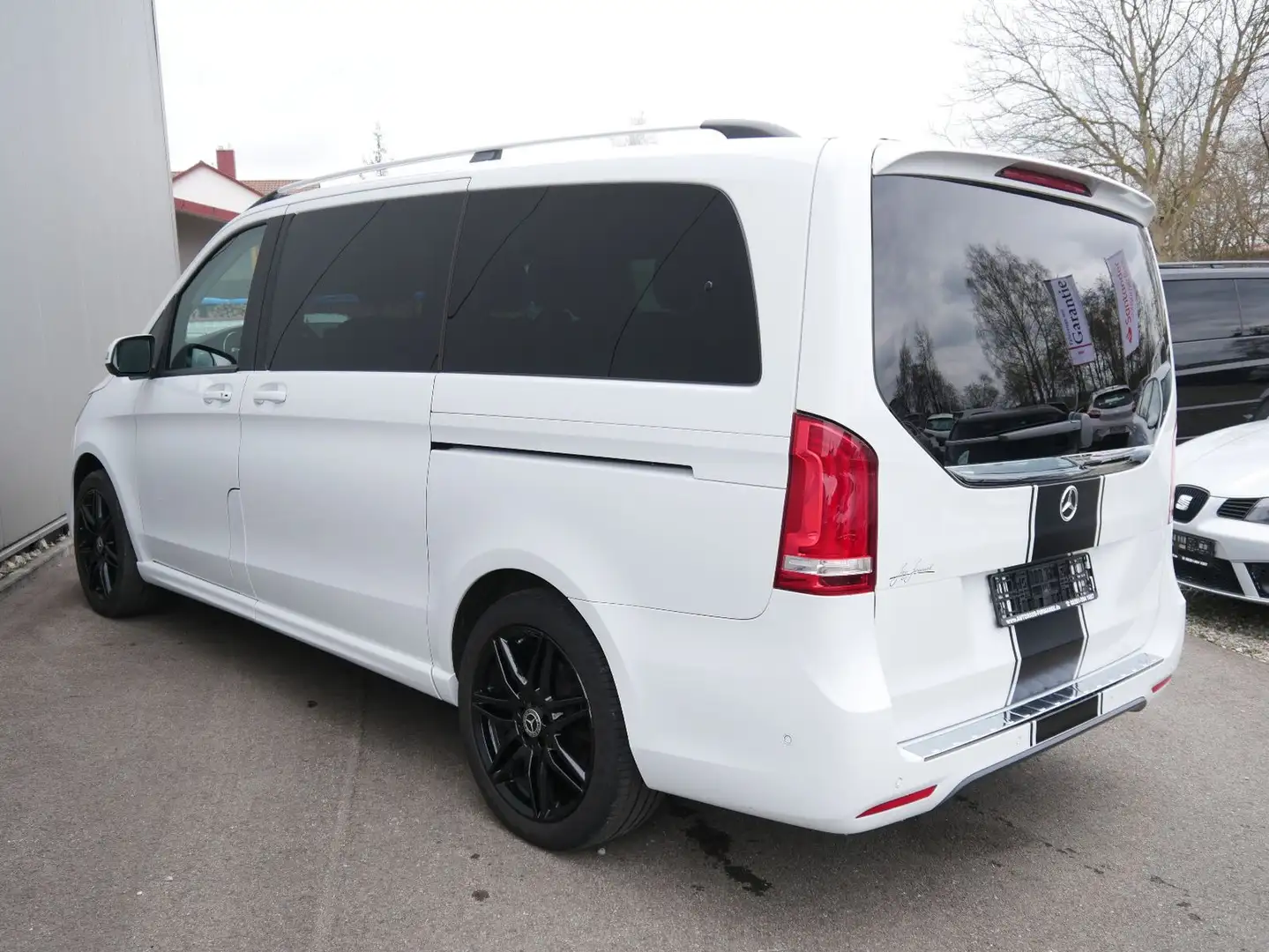 Mercedes-Benz V 300 d 4-Matic Edition AMG-Line NAVI/LED/AHK/RFK Blanc - 2