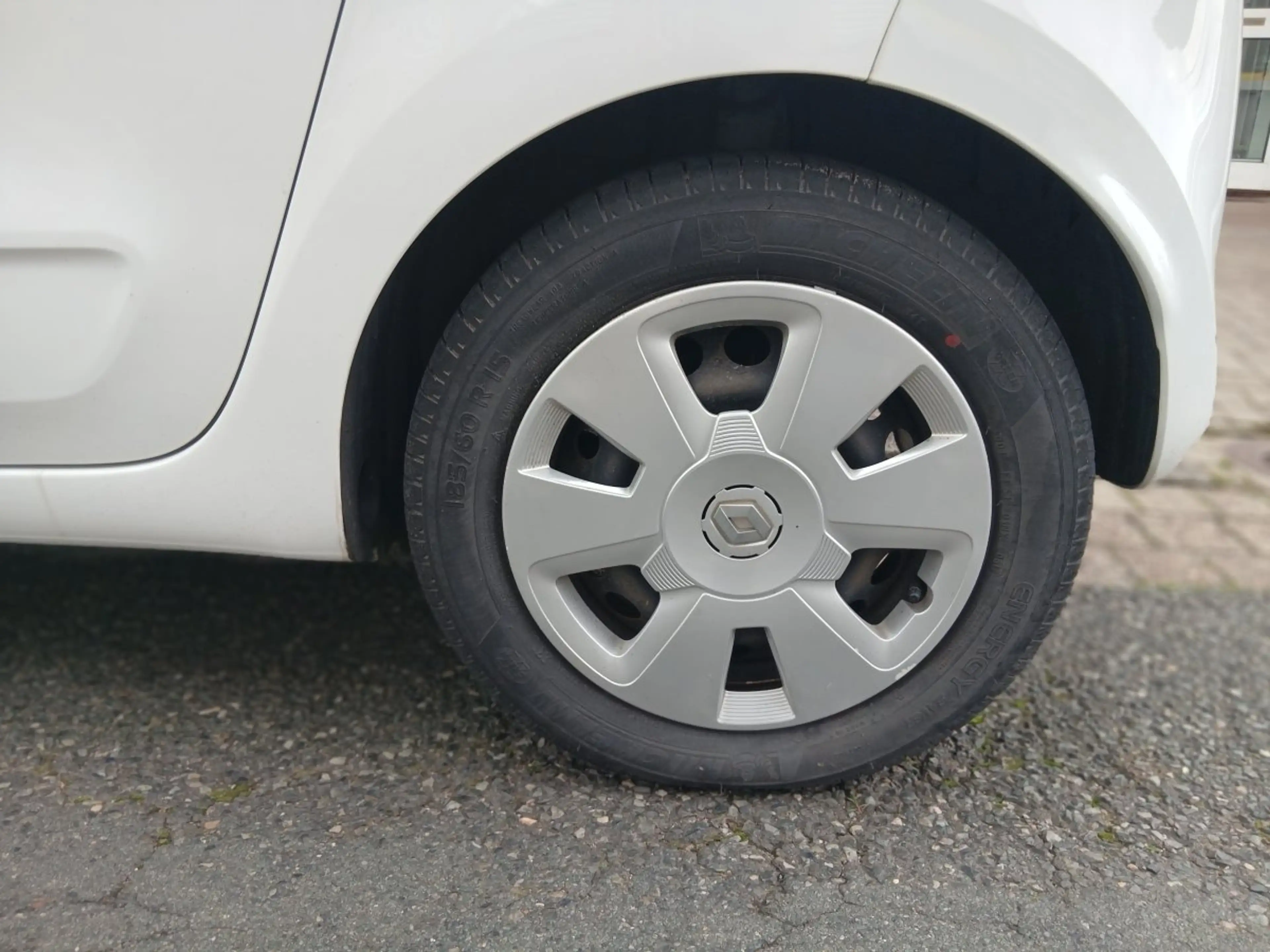 Renault Twingo Expression — photo 10