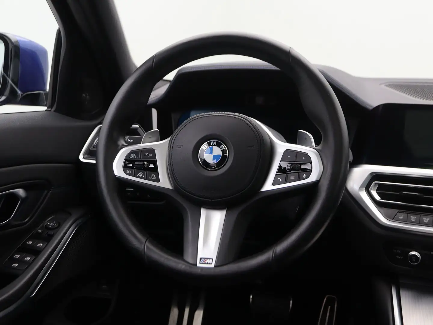 BMW 330 3 Serie 330i High Executive M Sport Blauw - 2
