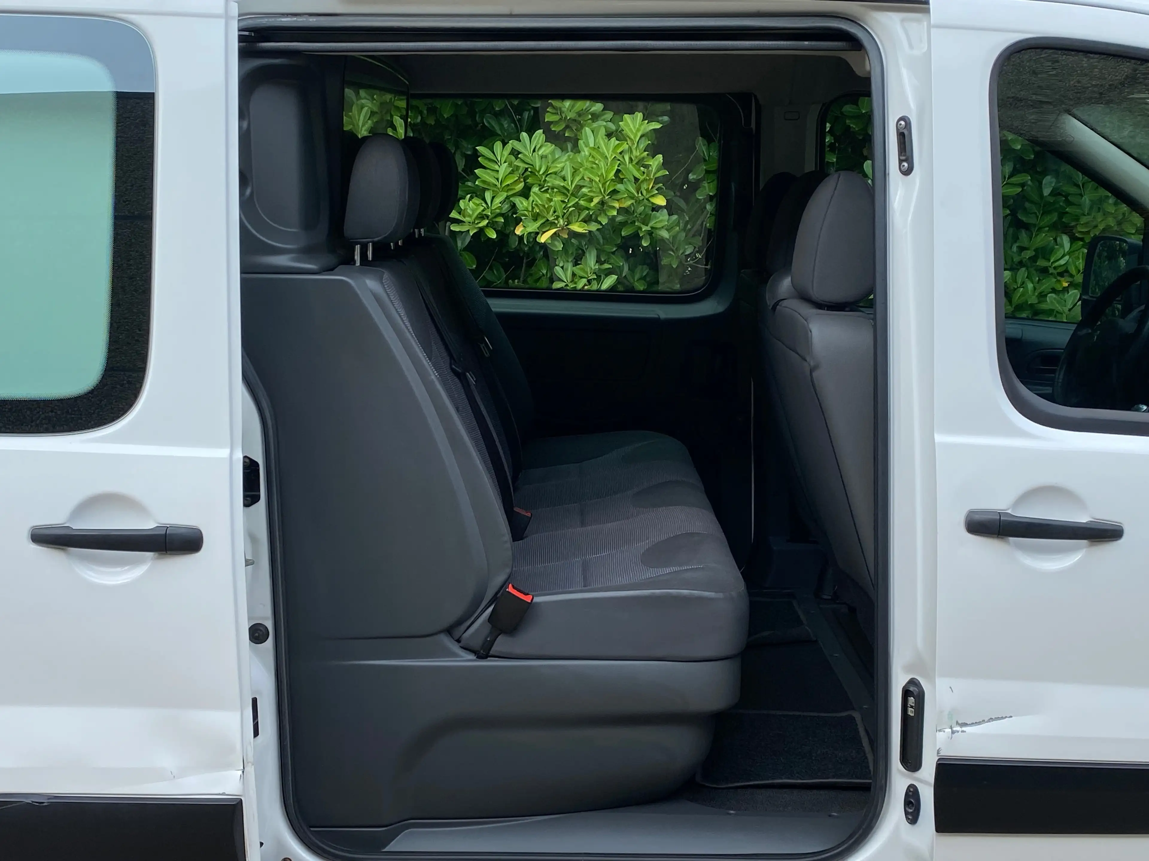 Peugeot Expert 2.0 HDi FACE LIFT / 6 places /AIRCO /GARANTIE !!! — photo 11