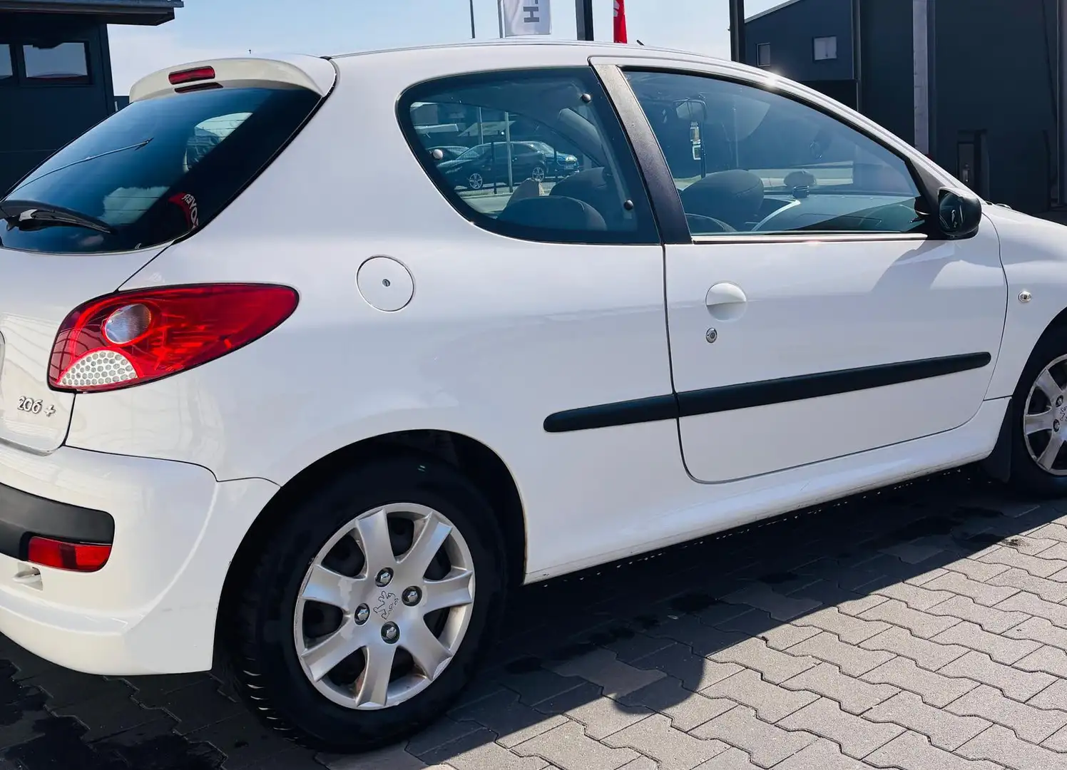 Peugeot 206 206+ - 2