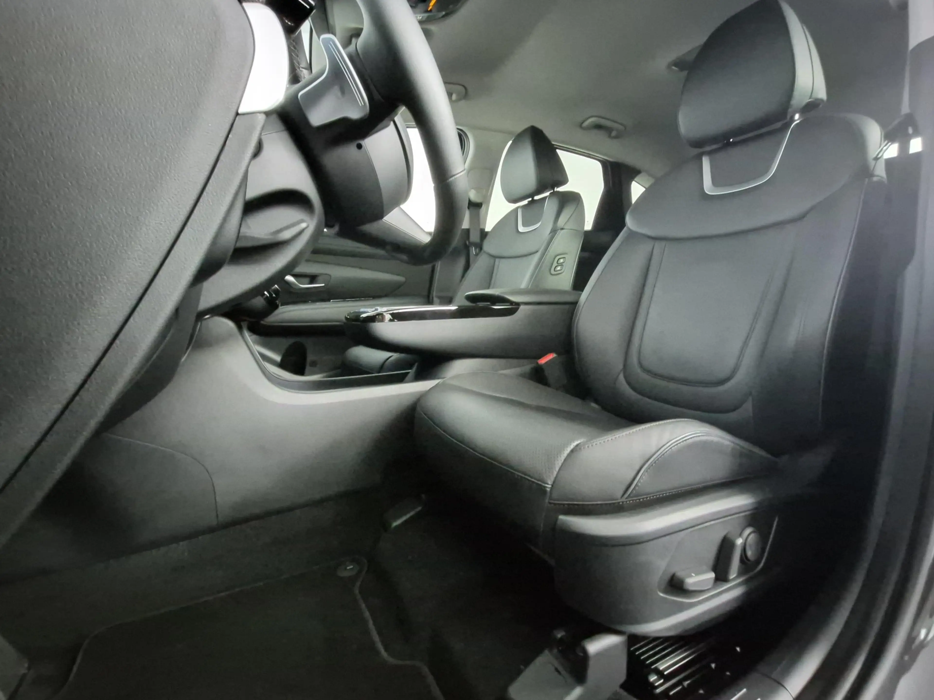 Hyundai TUCSON 1.6 T-GDI PHEV Premium 4WD — photo 16