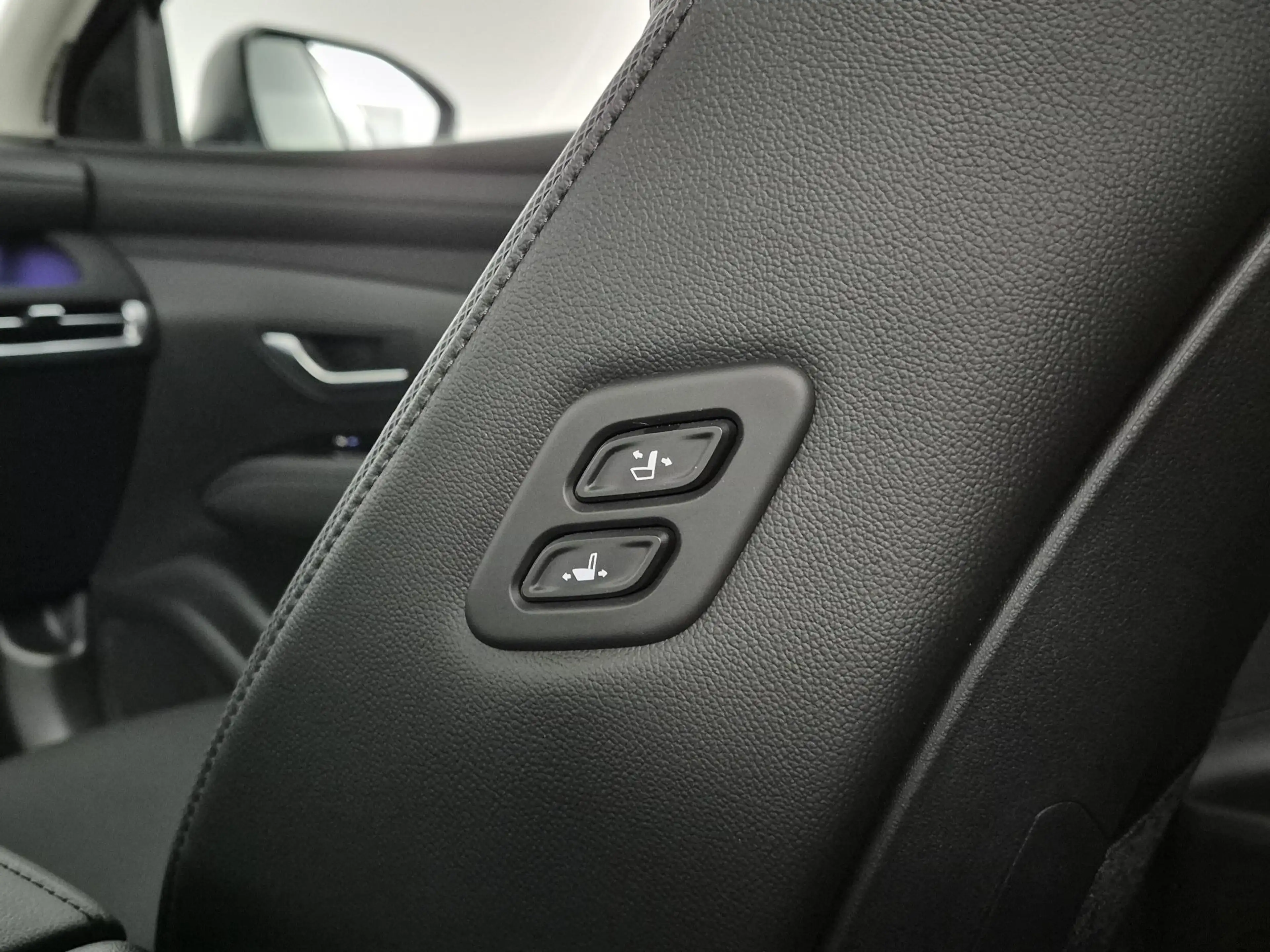 Hyundai TUCSON 1.6 T-GDI PHEV Premium 4WD — photo 44