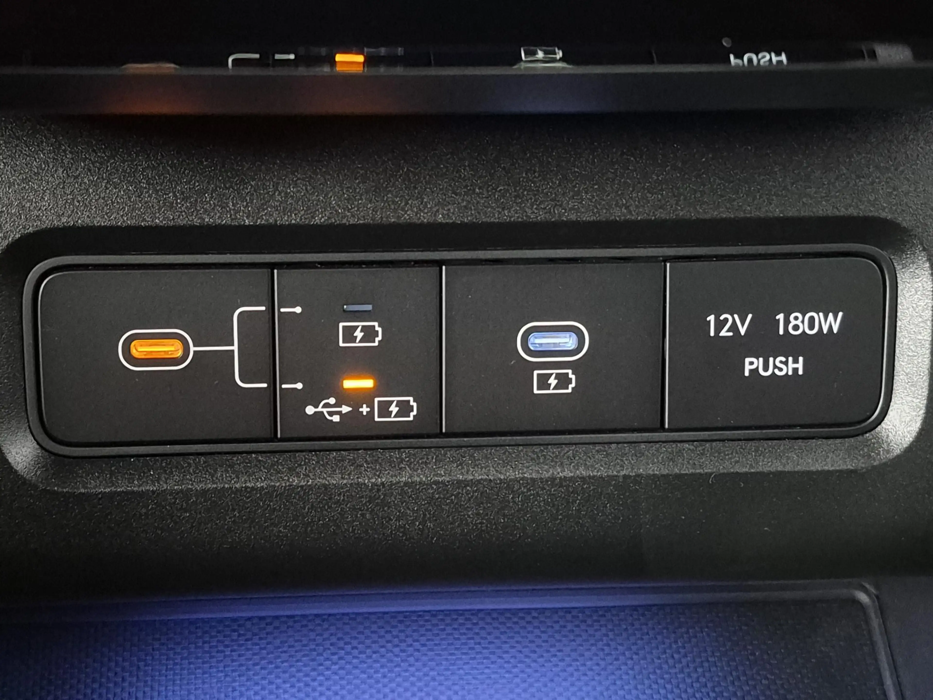 Hyundai TUCSON 1.6 T-GDI PHEV Premium 4WD — photo 37