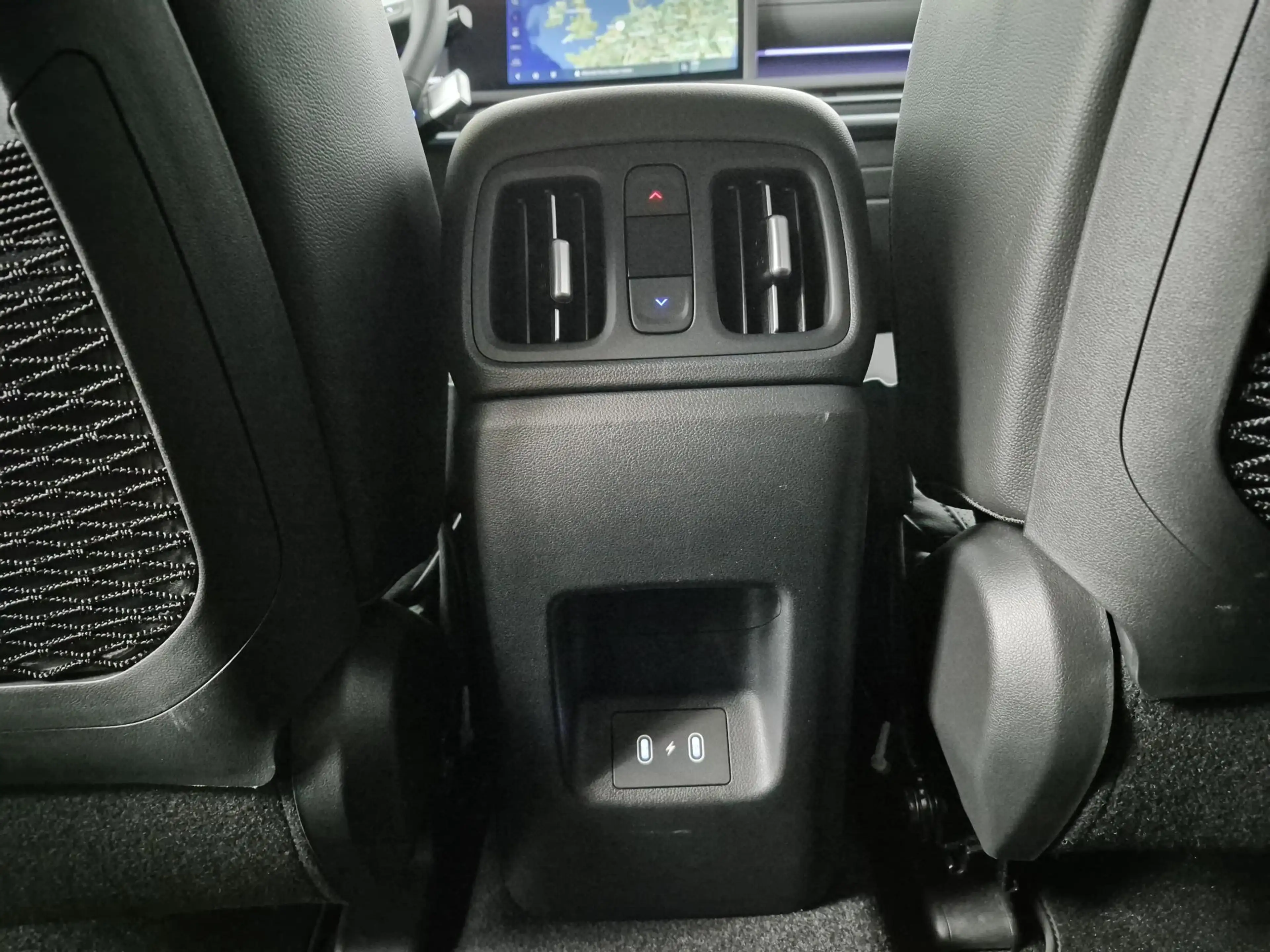 Hyundai TUCSON 1.6 T-GDI PHEV Premium 4WD — photo 42