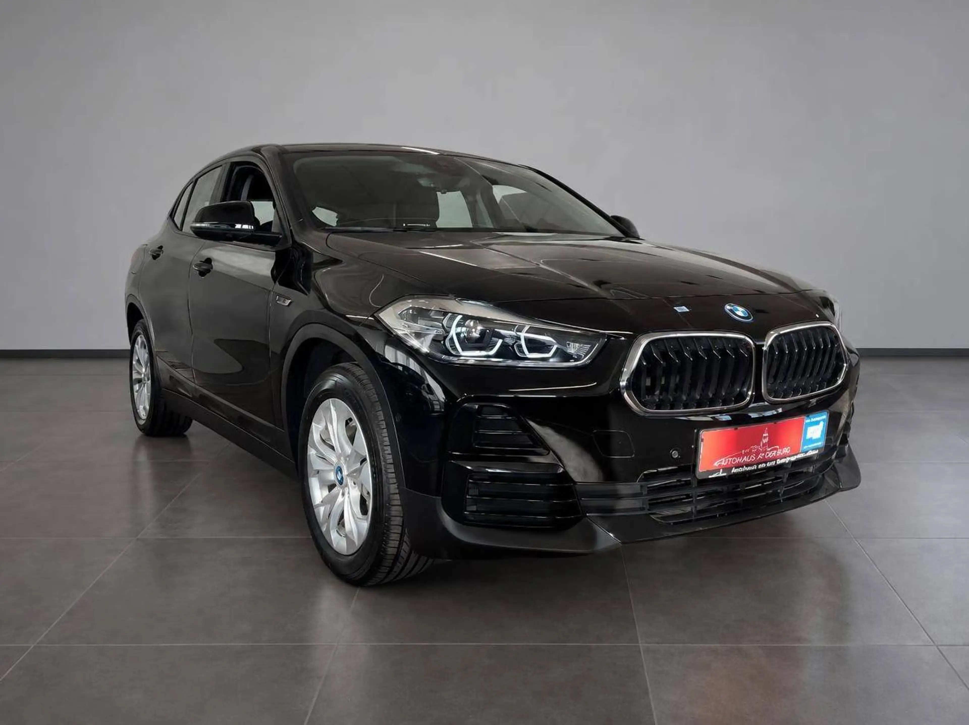 BMW X2 xDrive 25 e Advantage 1.Hand