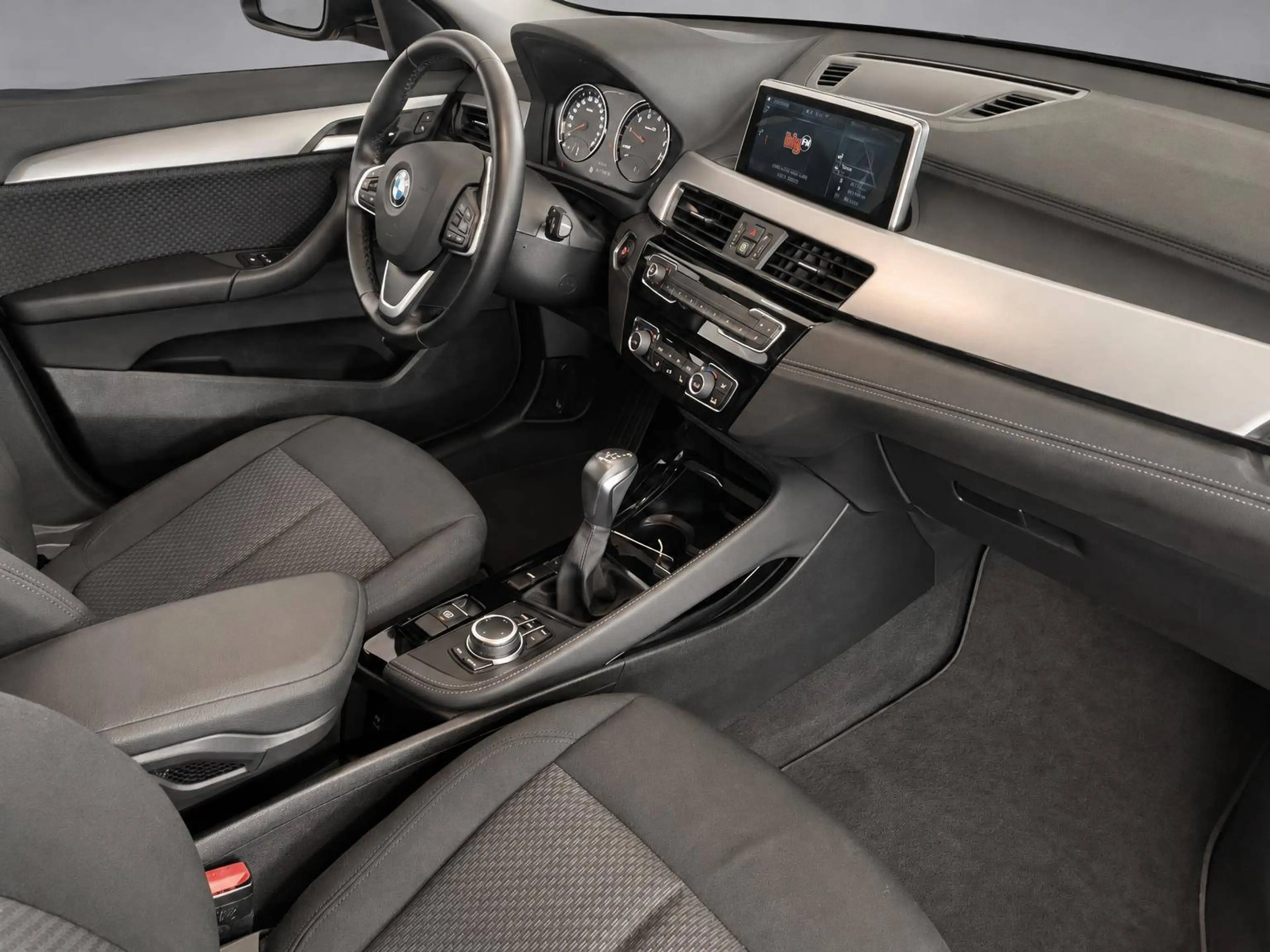 BMW X2 xDrive 25 e Advantage 1.Hand — photo 12