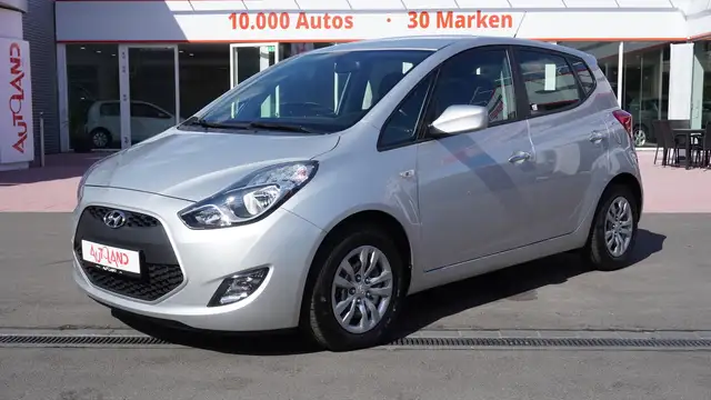 Hyundai iX20 1.6i AT Klima PDC Sitzheizung Bluetooth