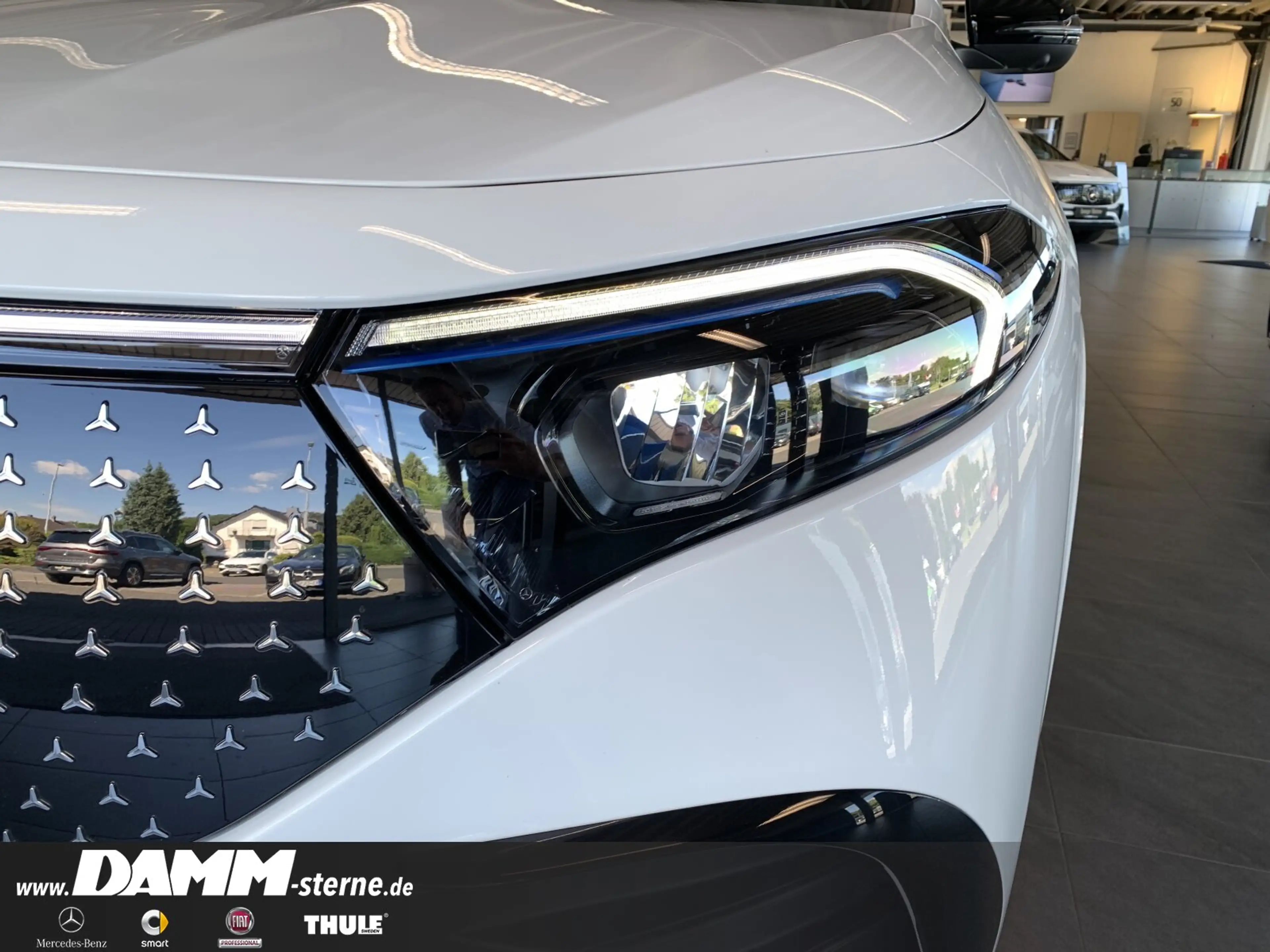 Mercedes-Benz EQA 300 EQA 300 4M AMG Premium/FAP/AHK/HUD/60 M GA +Flex — photo 7