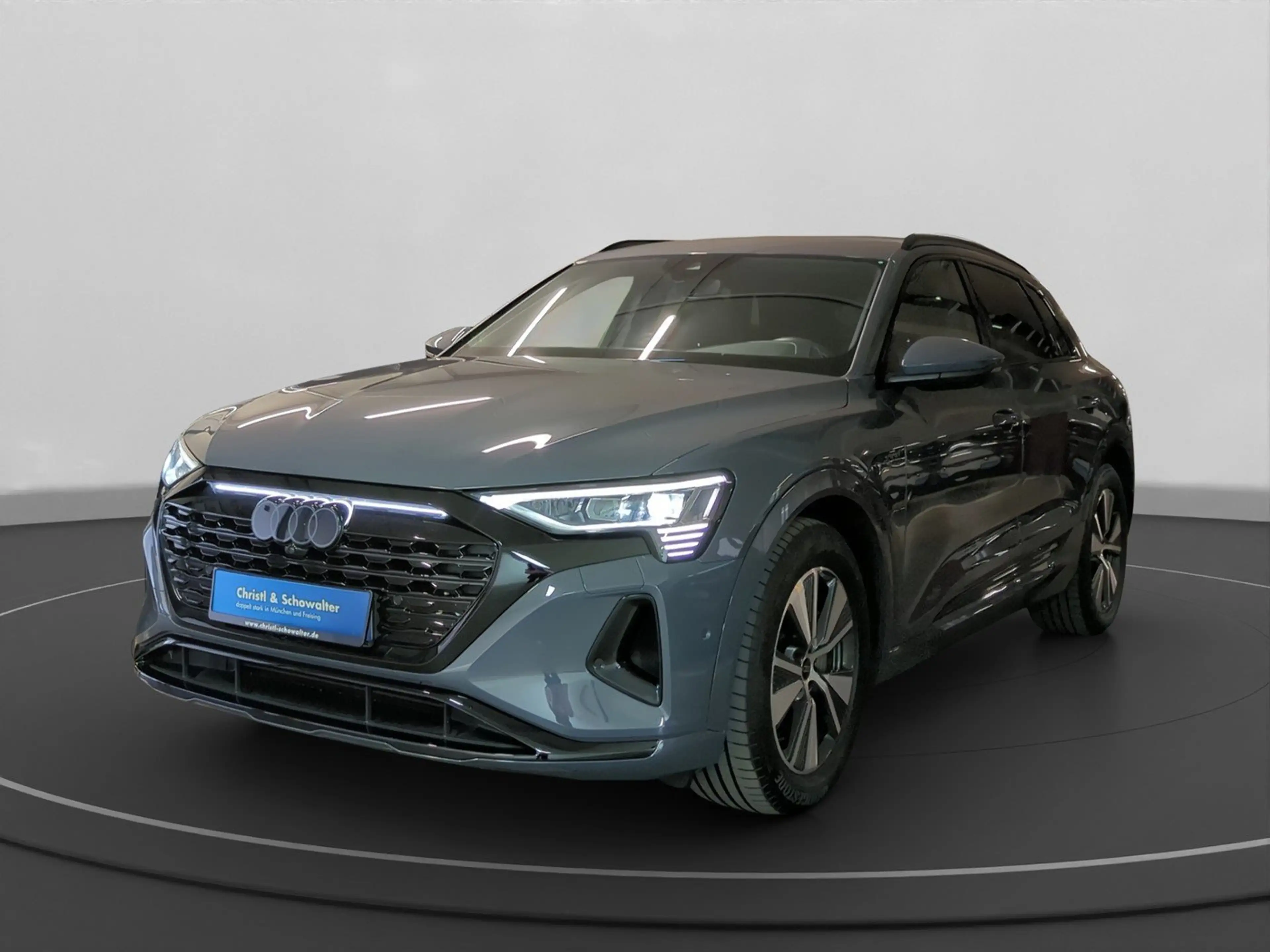 Audi Q8 e-tron Q8 50 e-tron quat advanced MATRIX LUFTFED NAVI — photo 2