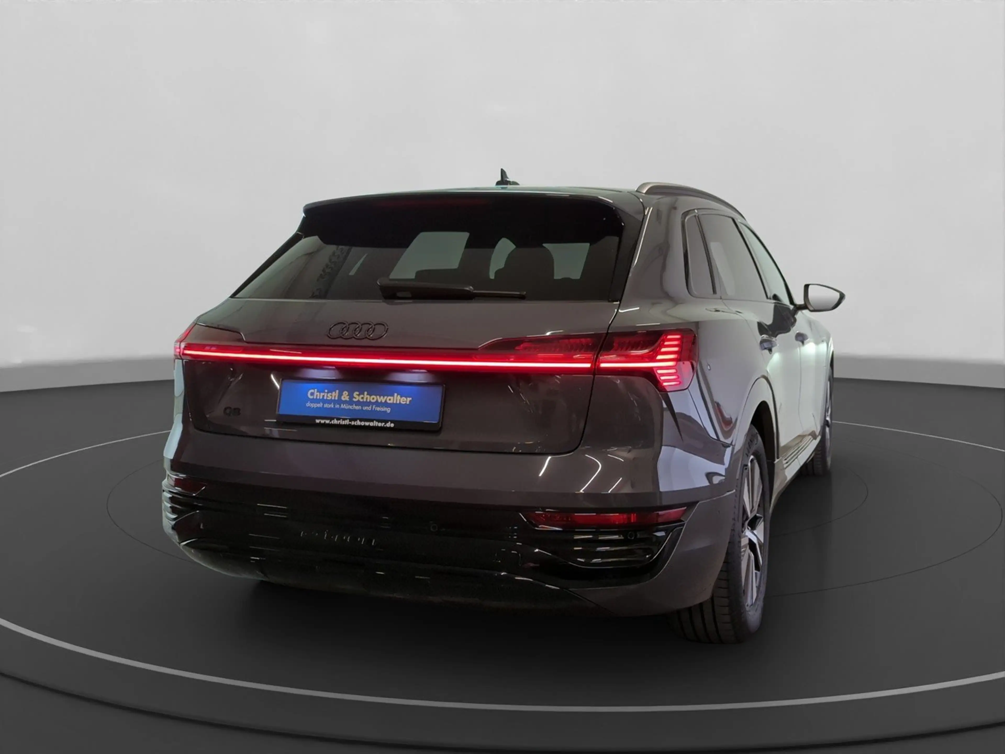 Audi Q8 e-tron Q8 50 e-tron quat advanced MATRIX LUFTFED NAVI — photo 5