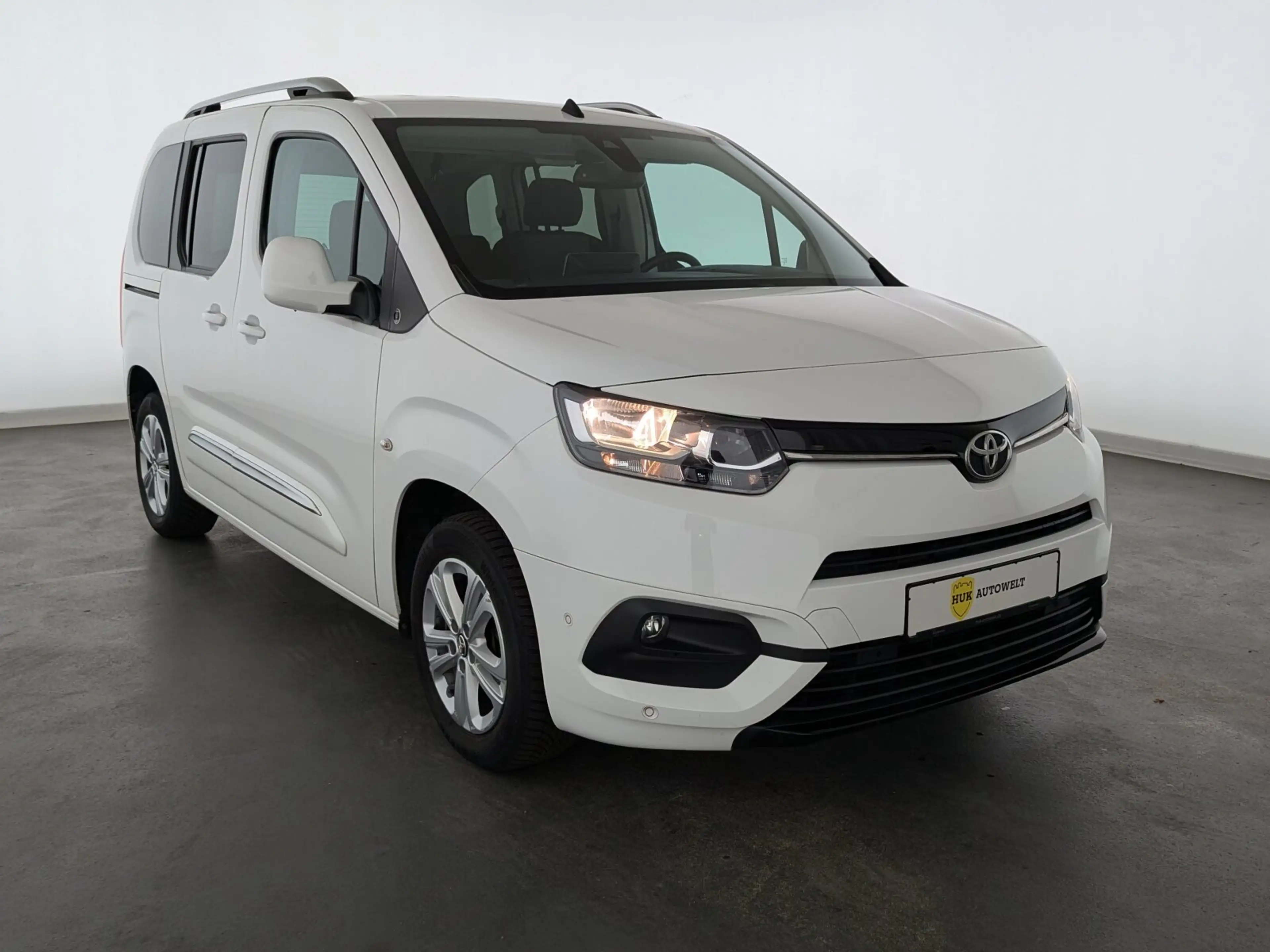 Toyota Proace City Proace City Verso 1.2 L1 Team D NAVI+SHZ+RFK+ — photo 5