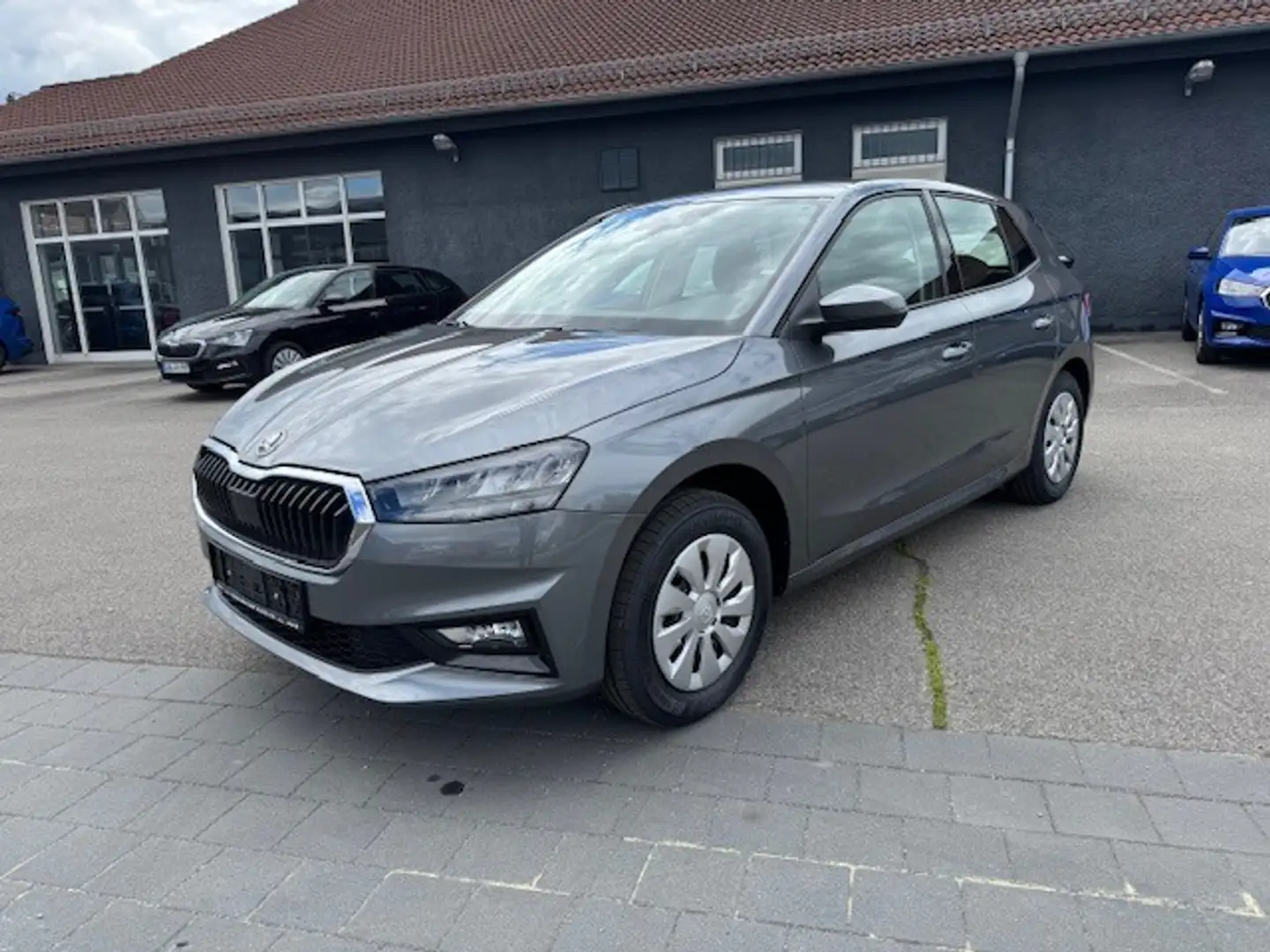 Skoda Fabia SITHEIZUNG VORNE+EL.FESNTER+PDC++DAB+ISOFIX+ Grau - 2
