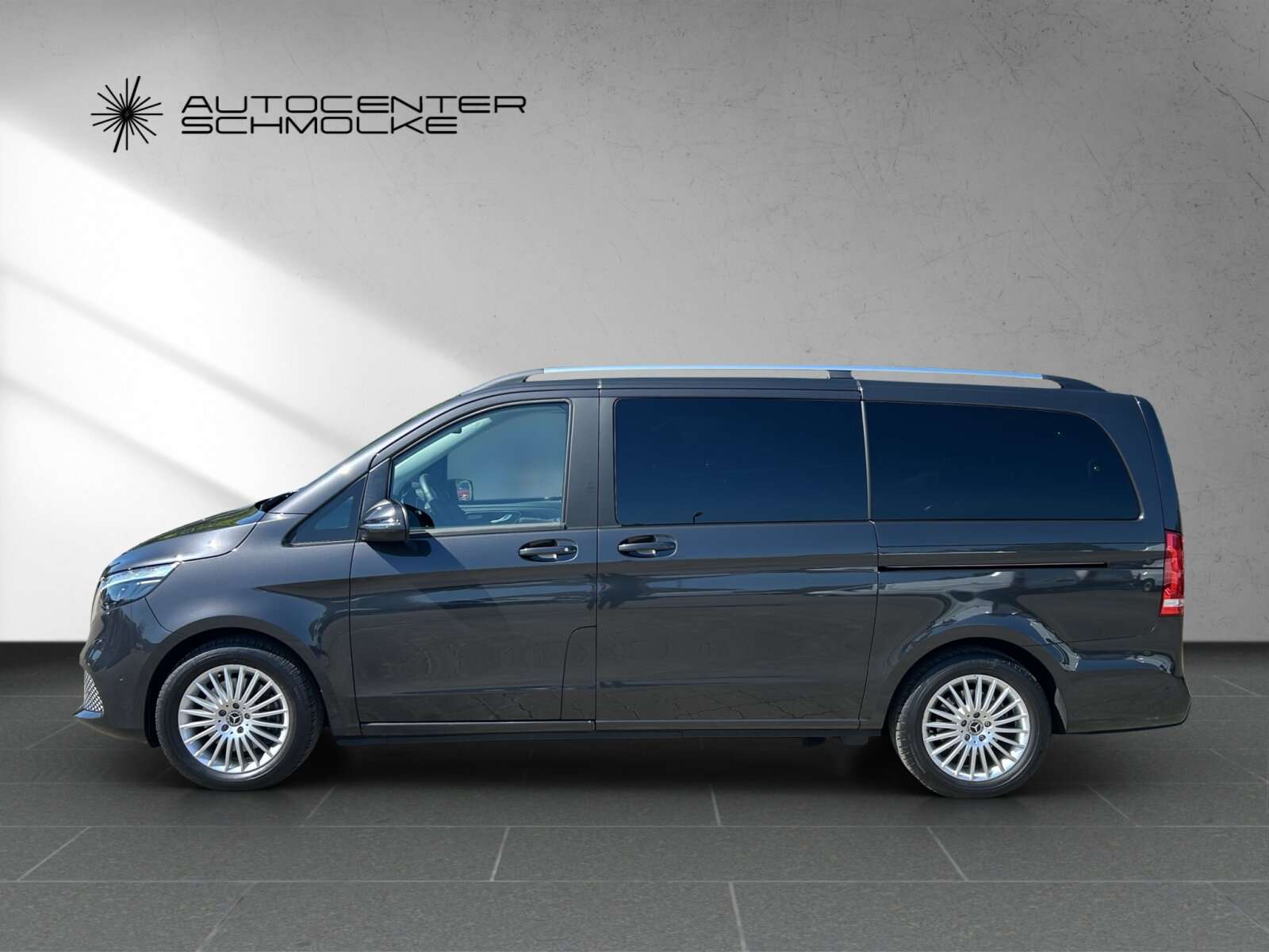 Mercedes-Benz V 220
