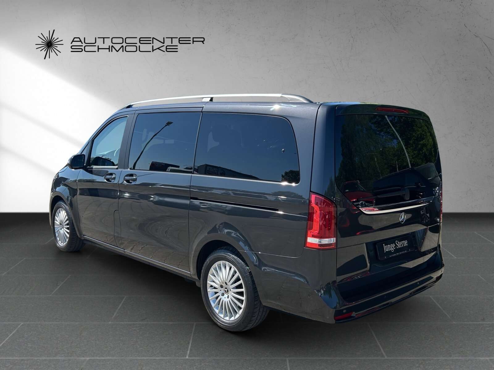 Mercedes-Benz V 220