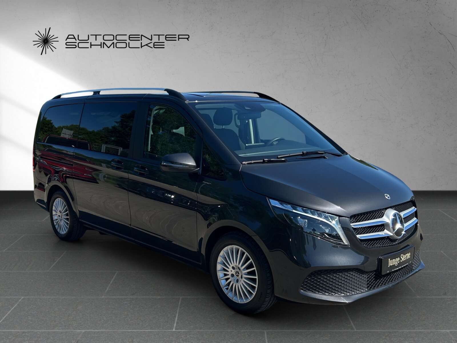Mercedes-Benz V 220