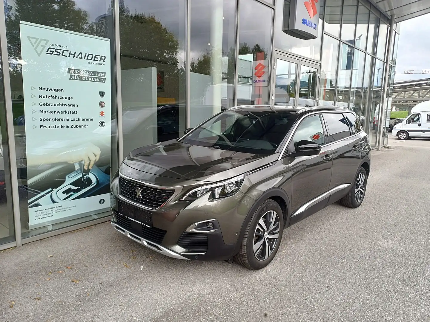 Peugeot 5008 1,5 BlueHDI 130 S&S EAT8 GT-Line Aut. Grau - 1