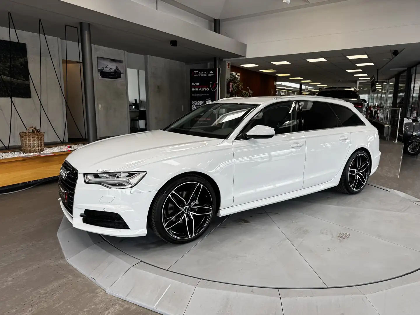 Audi A6 2.0 TDI quattro Avant S-Tronic *Navi*Kamera*20Zoll Weiß - 2
