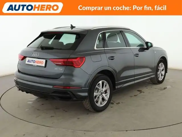 Audi Q3 view 6