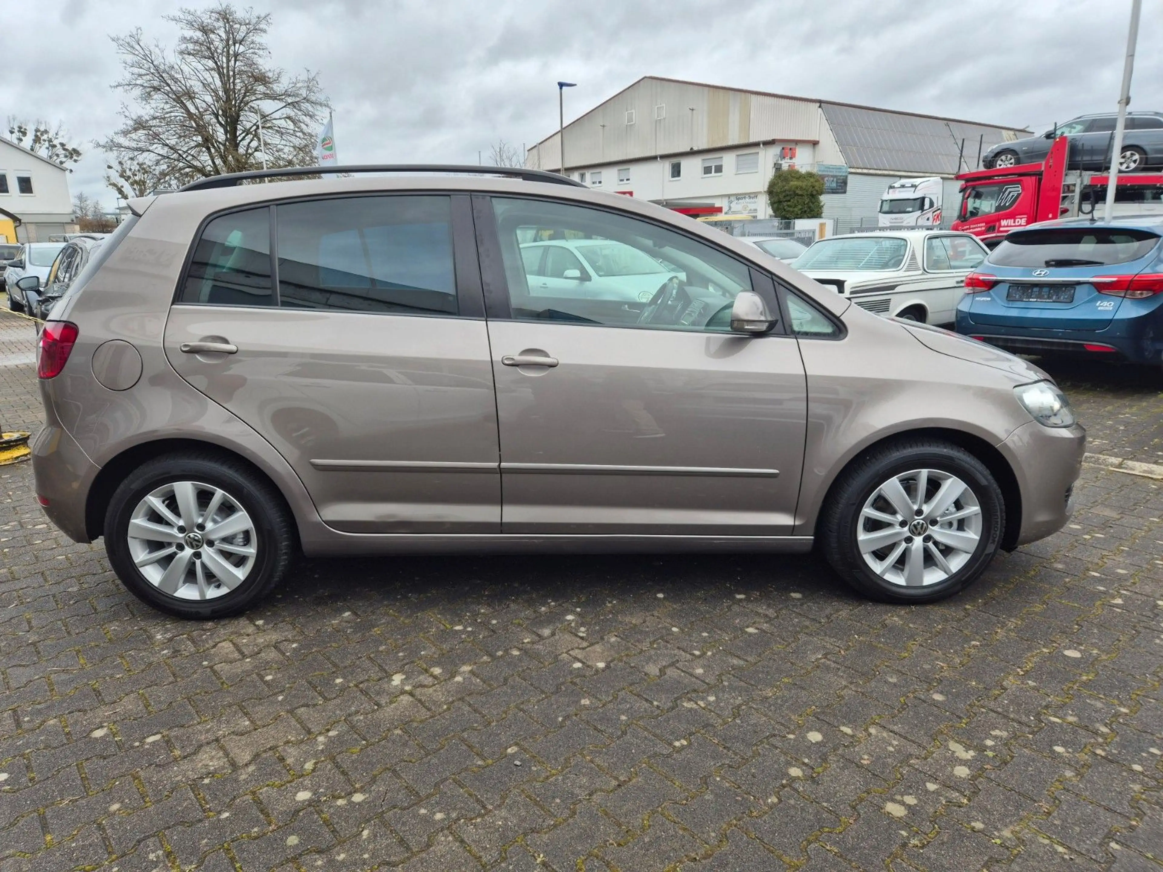 Volkswagen Golf Plus TDI 105KM 1Hd PDC SHZ AHK Zahnriemen N — photo 4