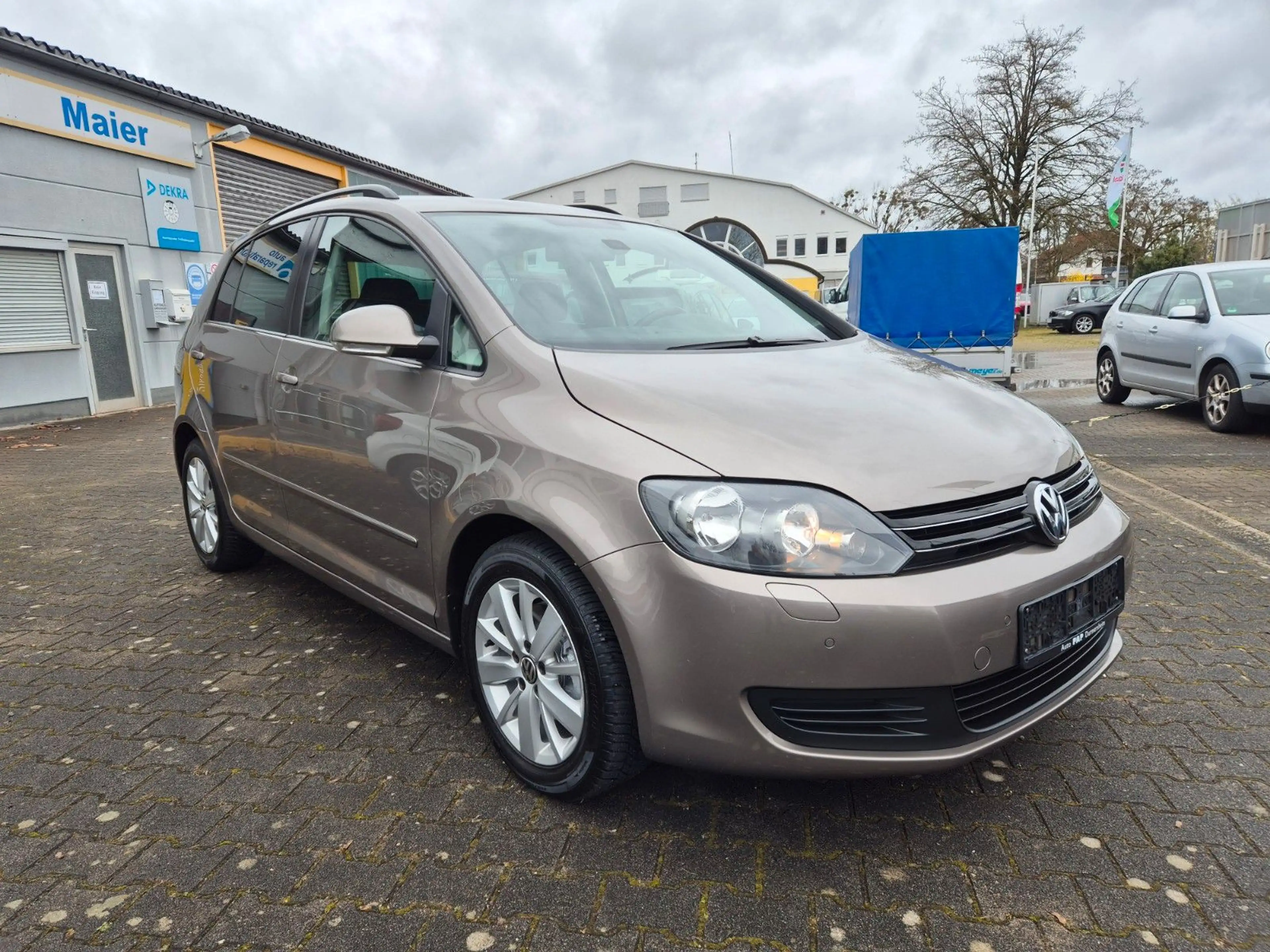Volkswagen Golf Plus TDI 105KM 1Hd PDC SHZ AHK Zahnriemen N — photo 3