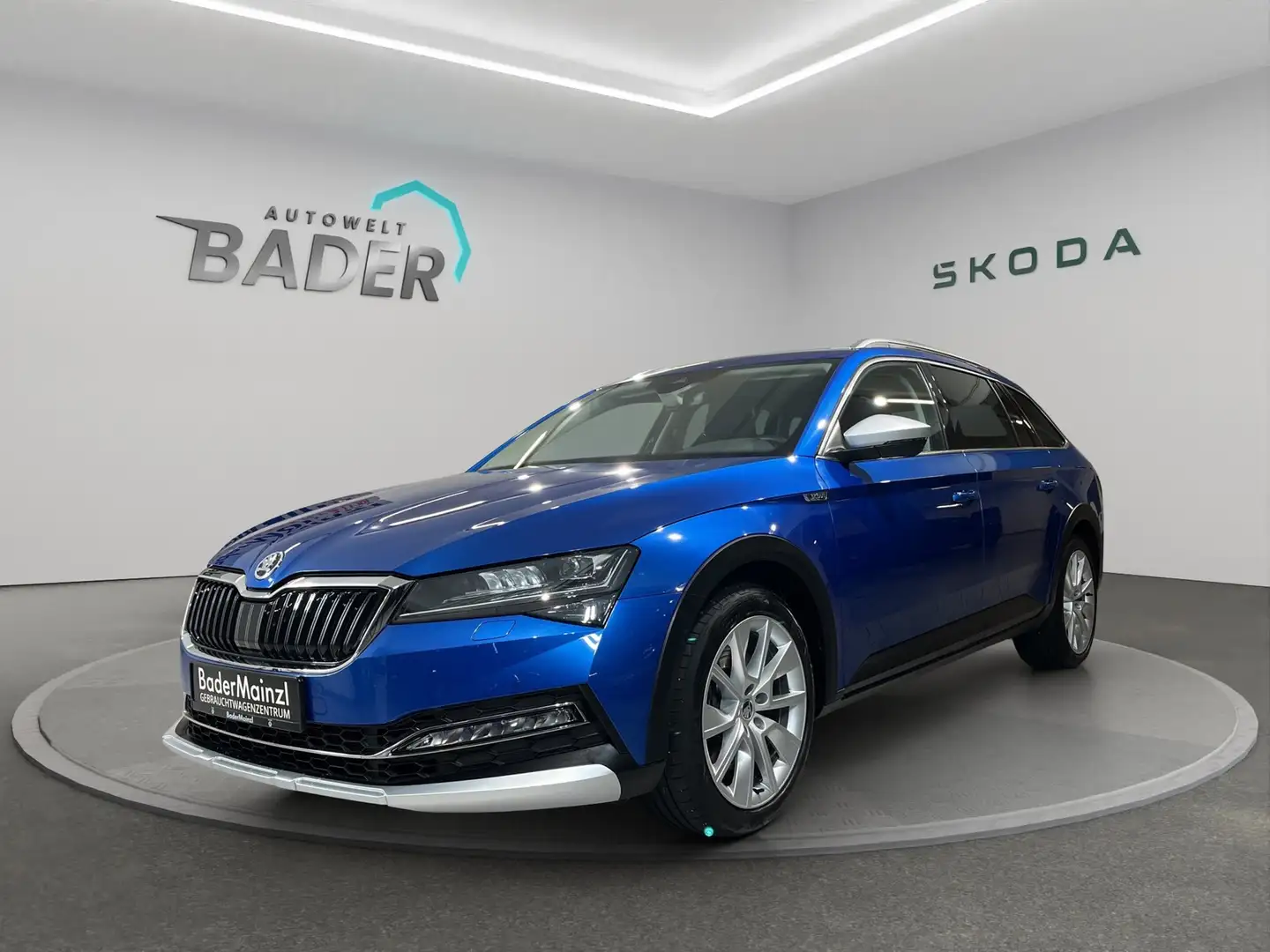 Skoda Superb Combi 2.0 TSI 4x4 Matrix Navi RFK SHZ Blau - 1