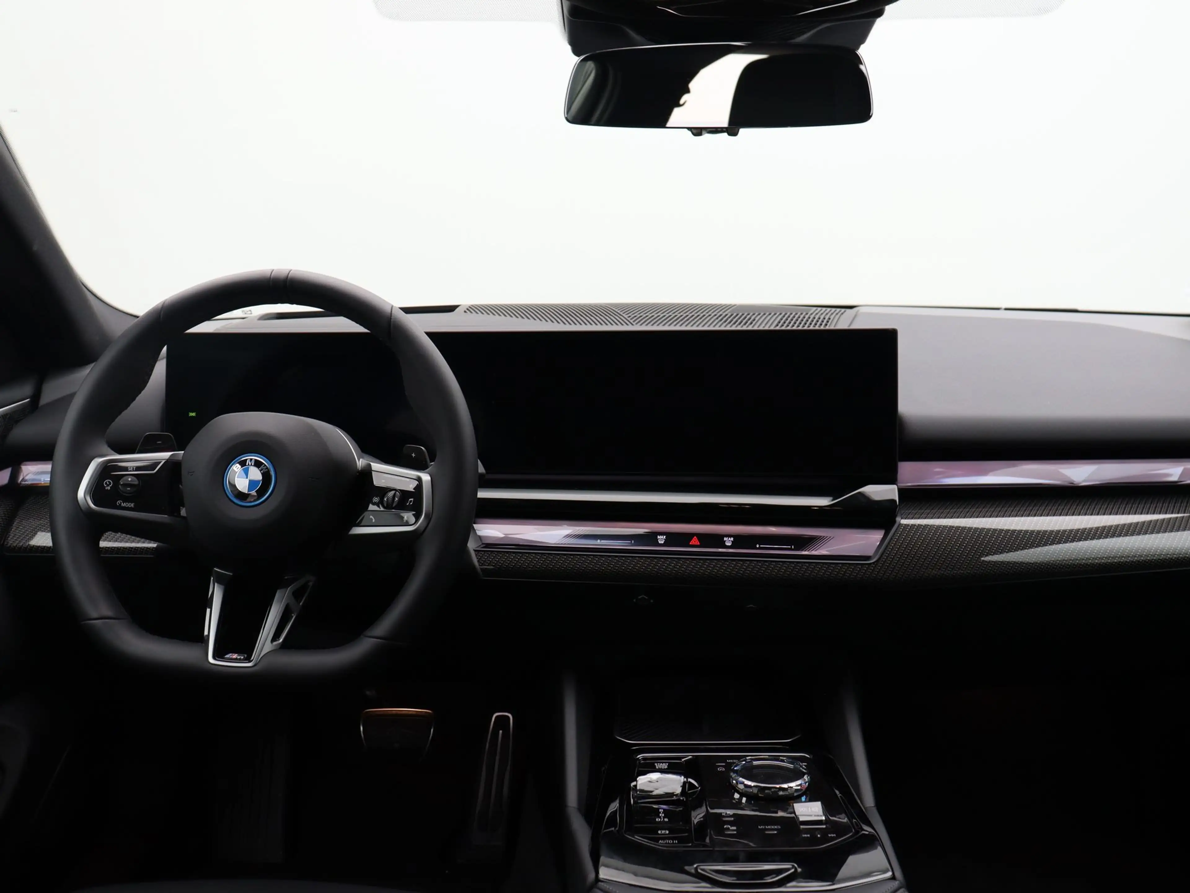 BMW 550 5 Serie 550e Touring xDrive M Sport Pro — photo 14