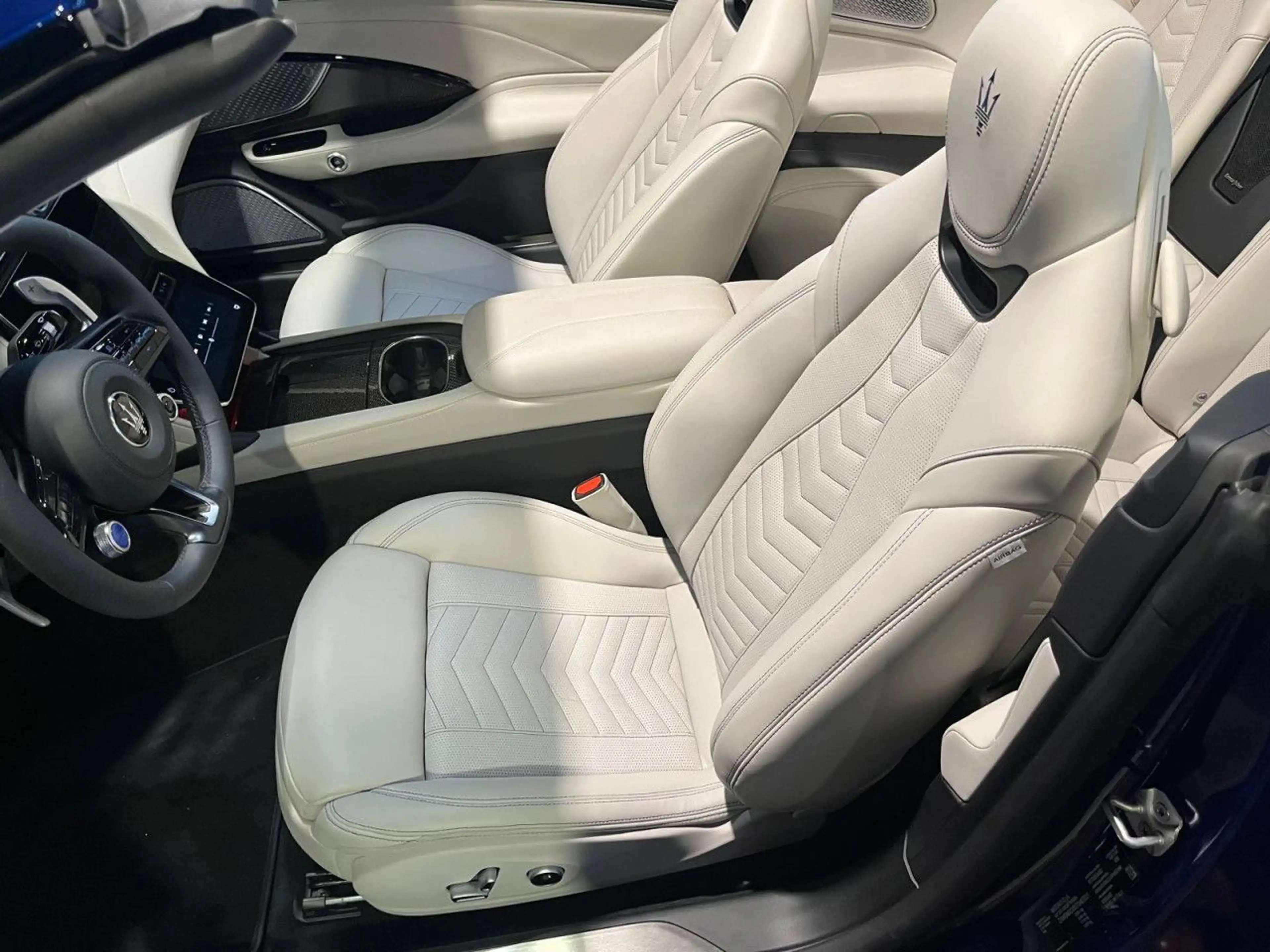 Maserati GranCabrio Trofeo+FUORISERIE+UPE 238.150,- — photo 15